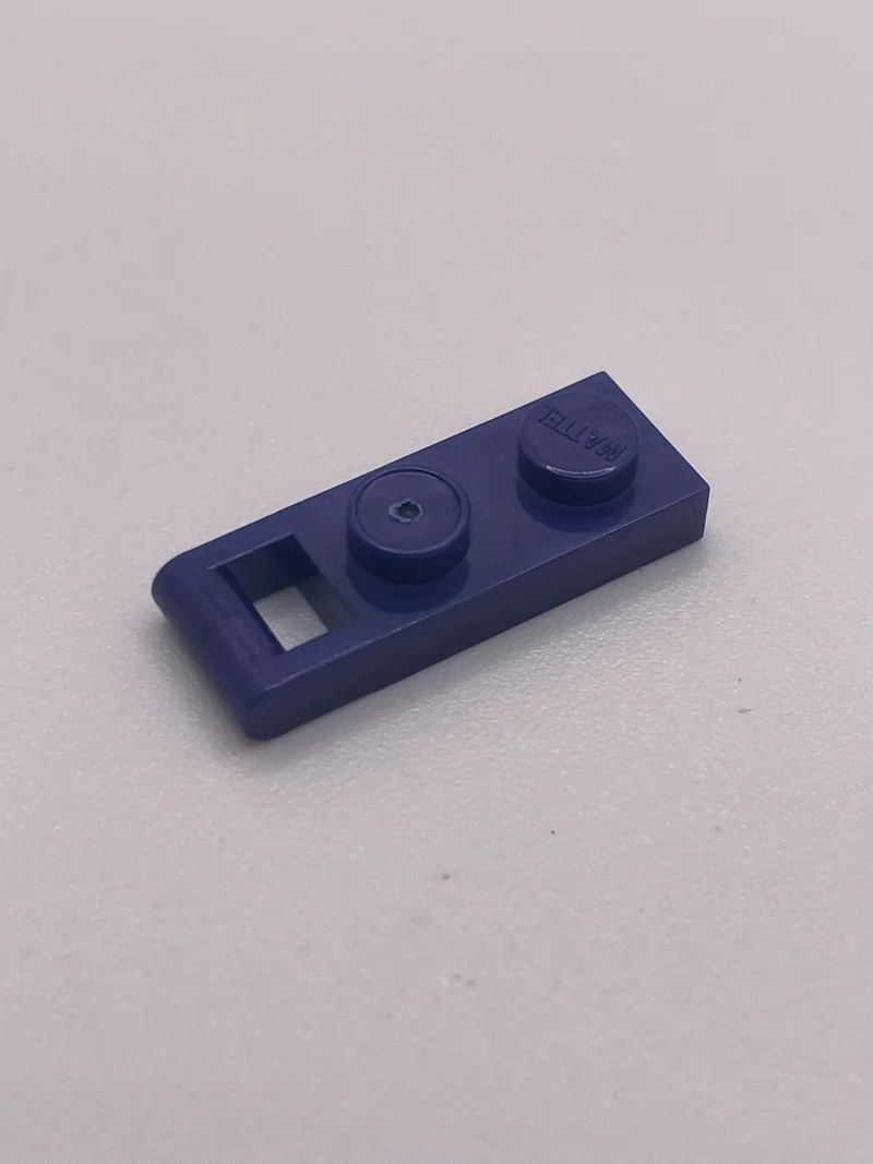 Plate 1 x 2 w/ Bar Handle, type 01 in Purple, Rich