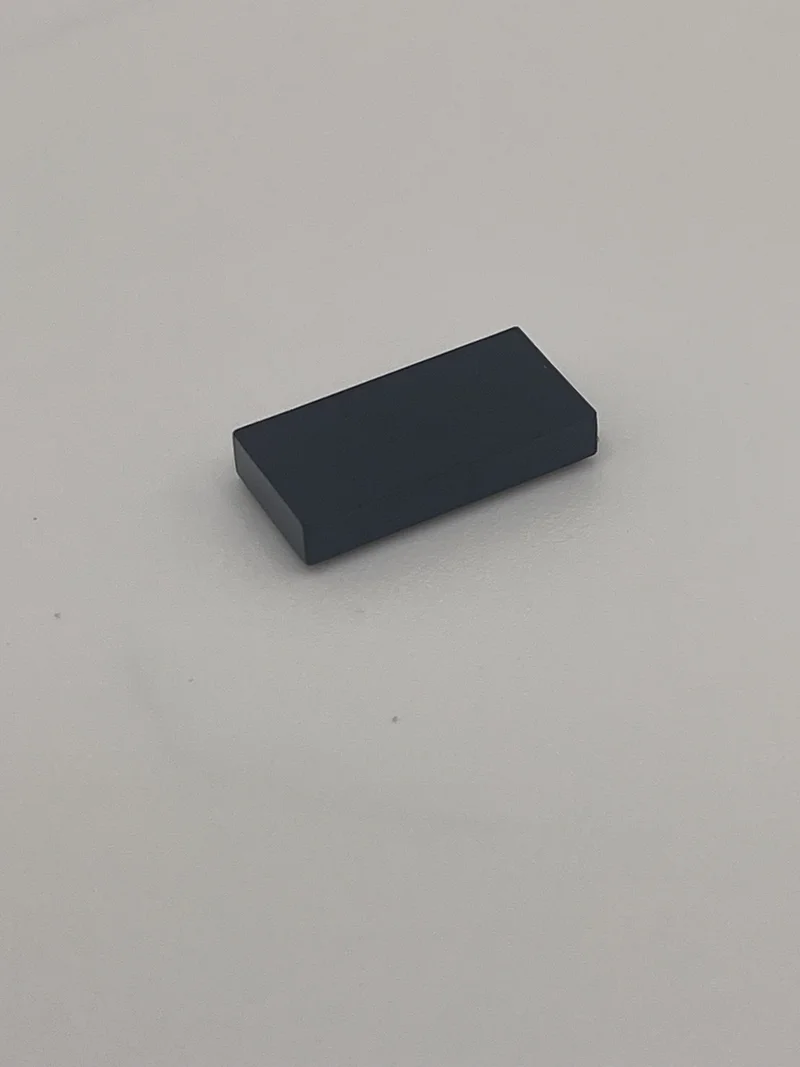 Tile 1 x 2 in Black