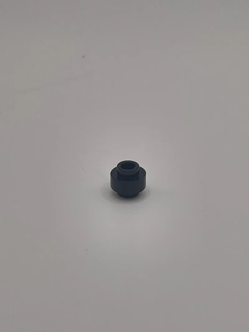 Plate 1 x 1 Round, Double Sided with Open Top in Black