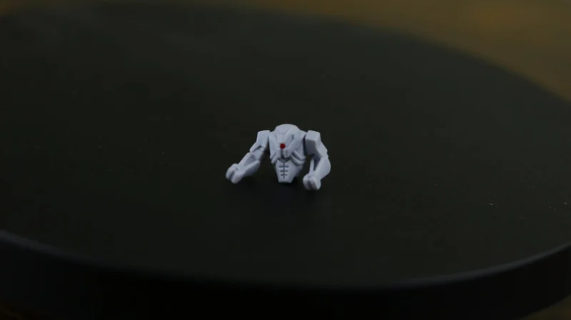 Hover Robot (Both arms resting)