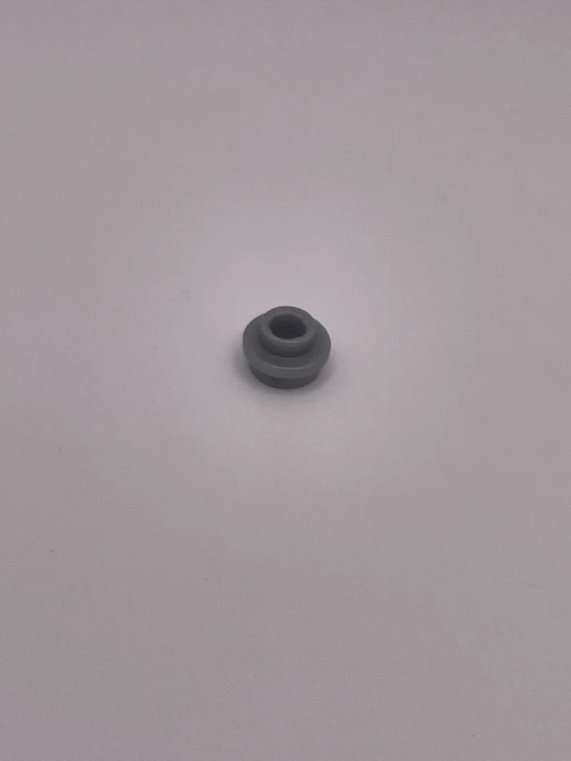 Plate Round 1 x 1 with Open Stud in Gray, Light (Metallic)