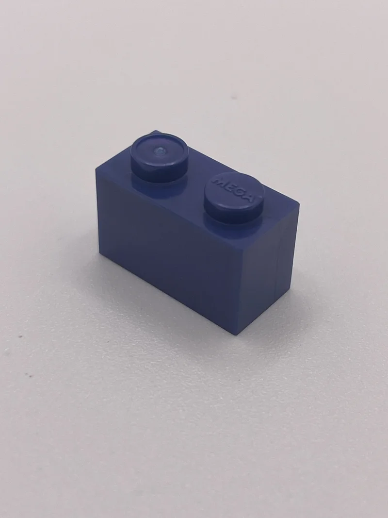 Brick 1 x 2 in Purple, Rich