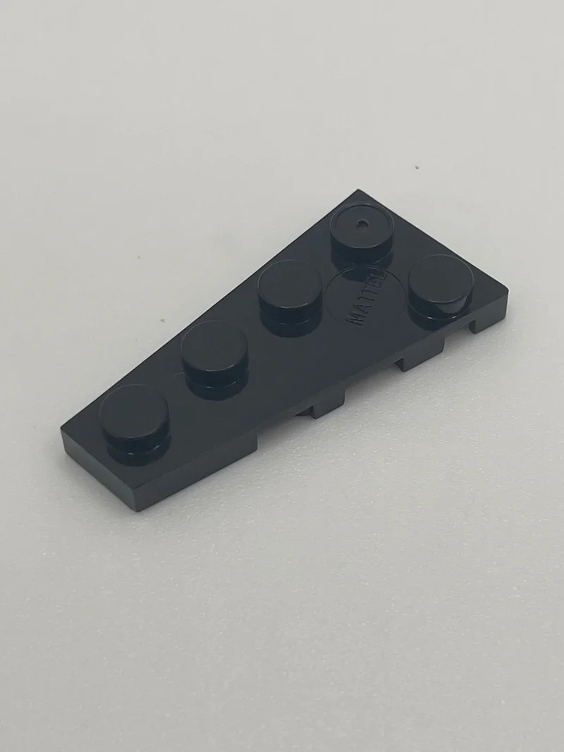 Plate 2 x 4 Wedge - Left in Black