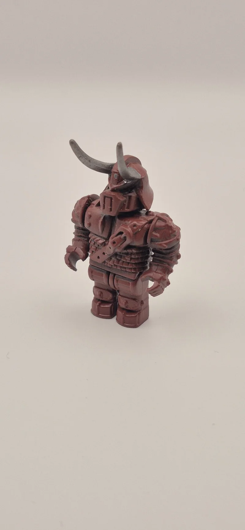 Figure, Dragons: Argentix, Suen