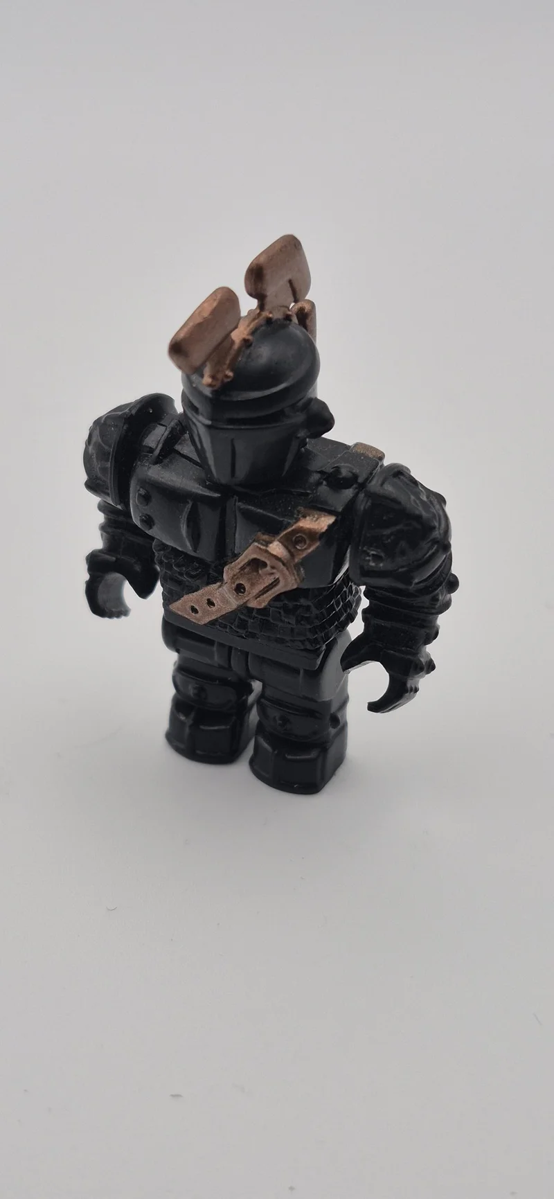 Figure, Dragons: Iron Raiders, Geldcrime