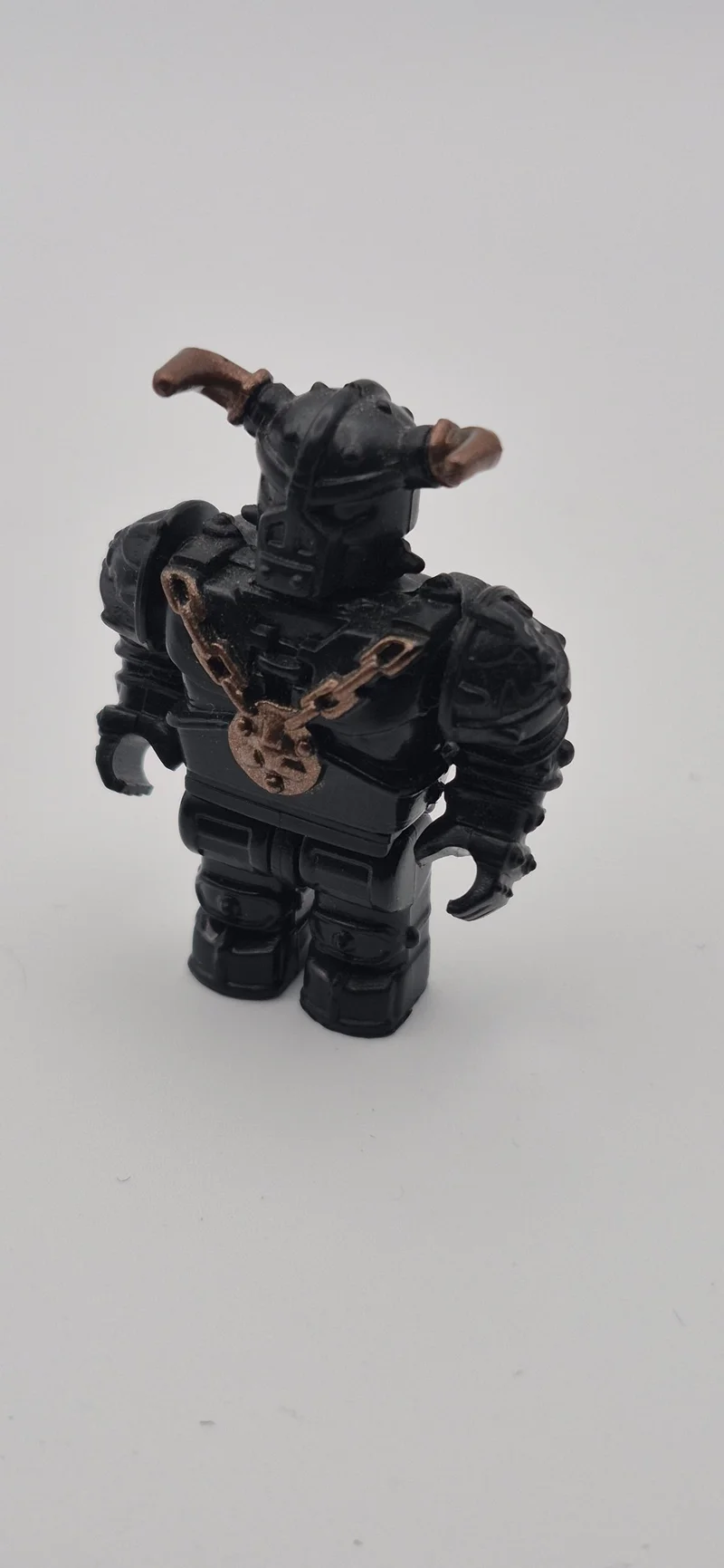 Figure, Dragons: Iron Raiders, Lucklost