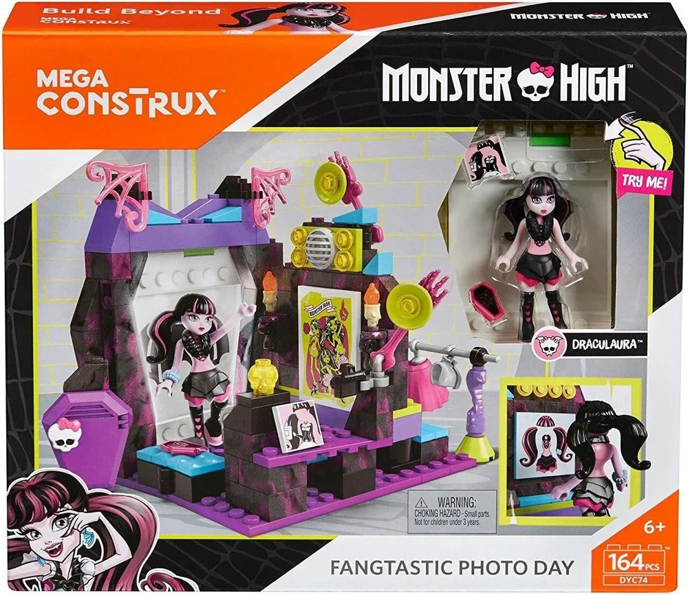 Original packaging for DYC74 Fangtastic Photo Day