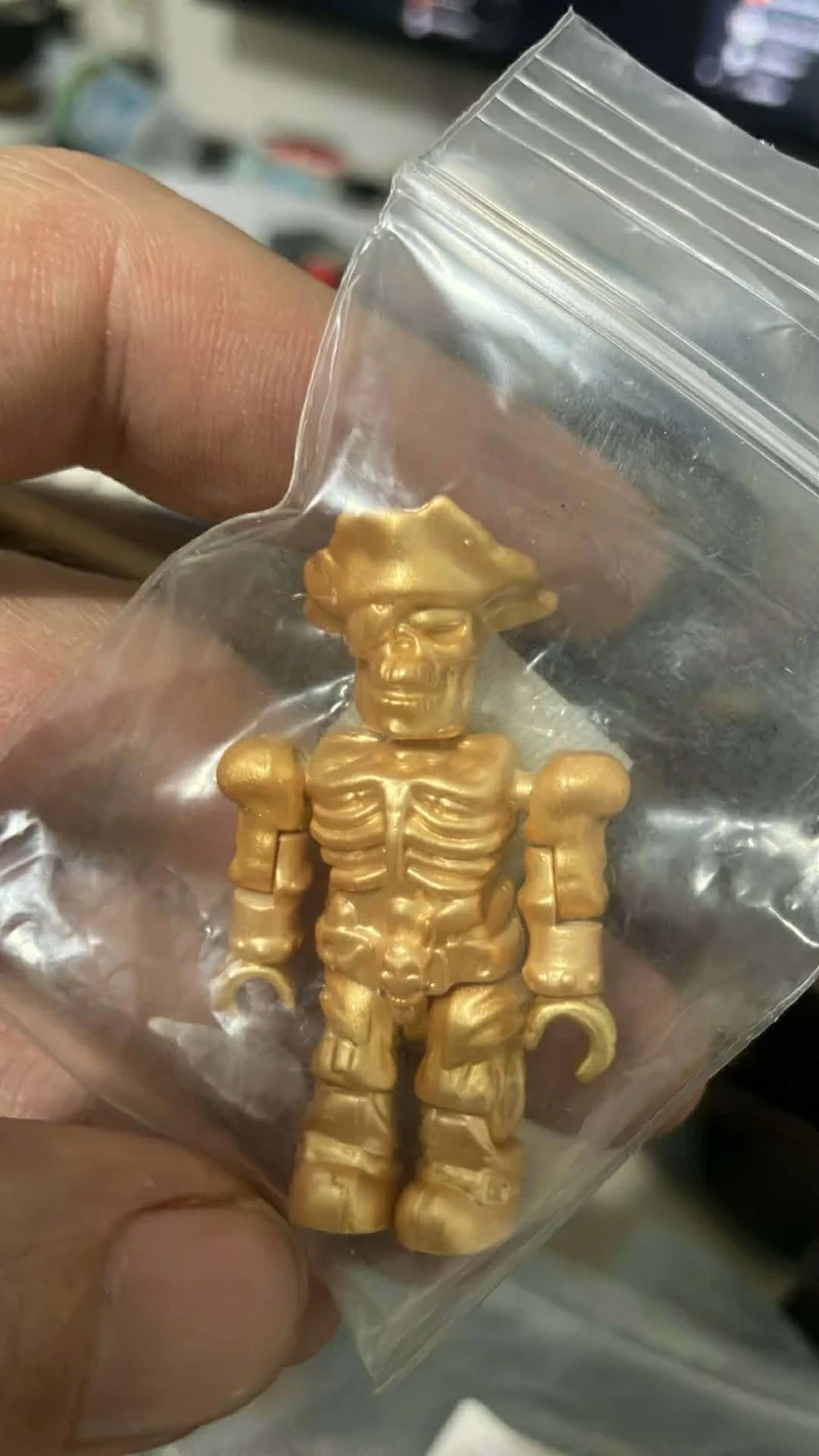 Figure, Pyrates: Golden Skeleton Prototype 03