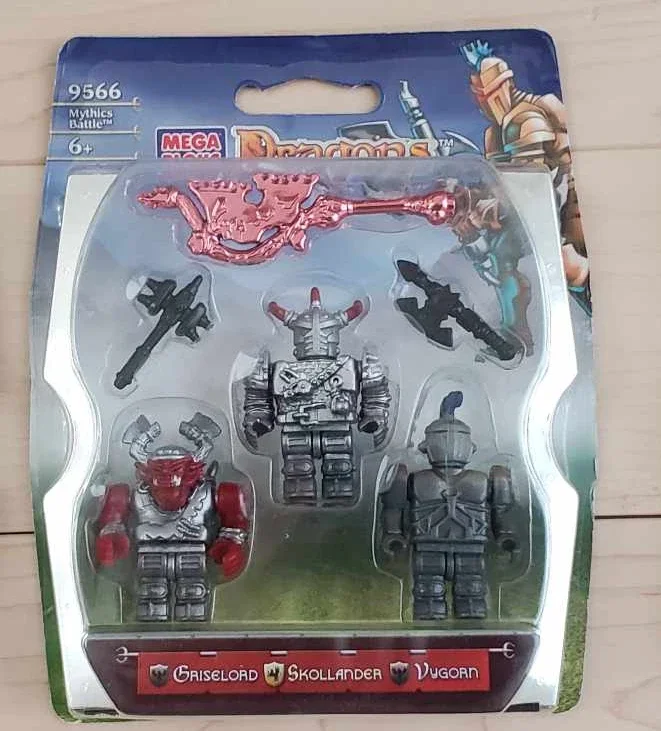 Original packaging for 9566 Mythics Battle