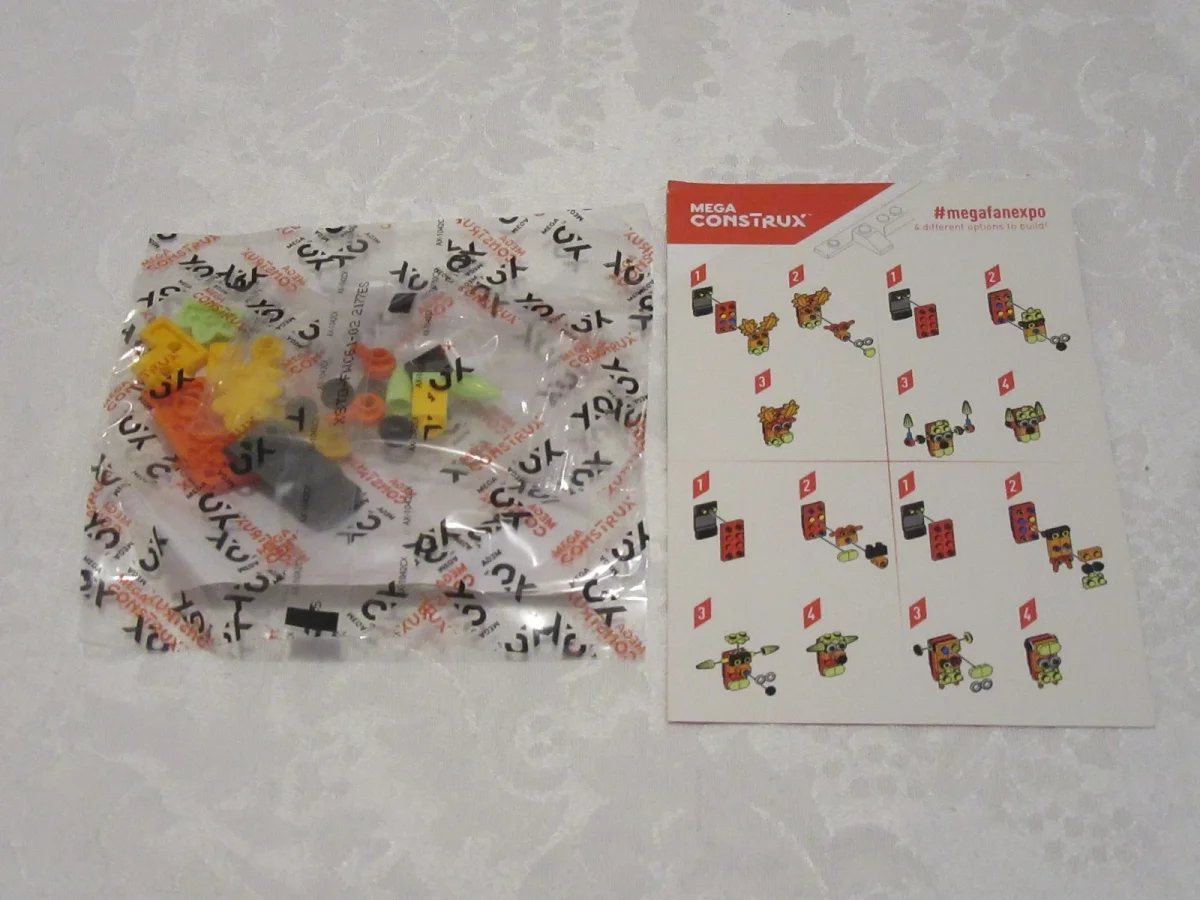 Original packaging for FWC61 Fan Expo 2017 Exclusive Paperclip