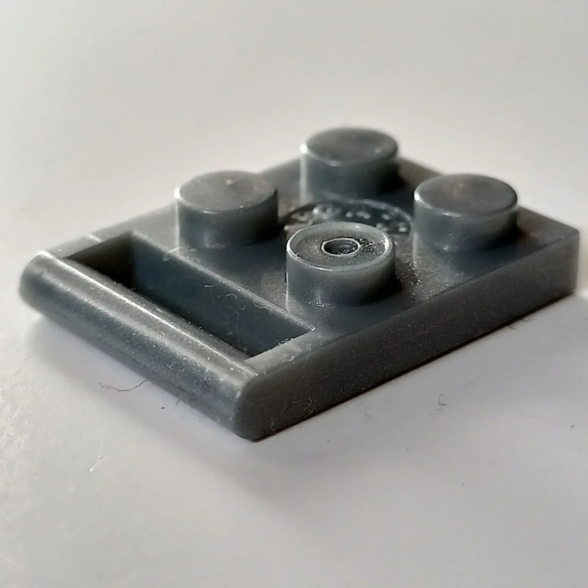 Plate 2 x 2 with handle in Gray, Light