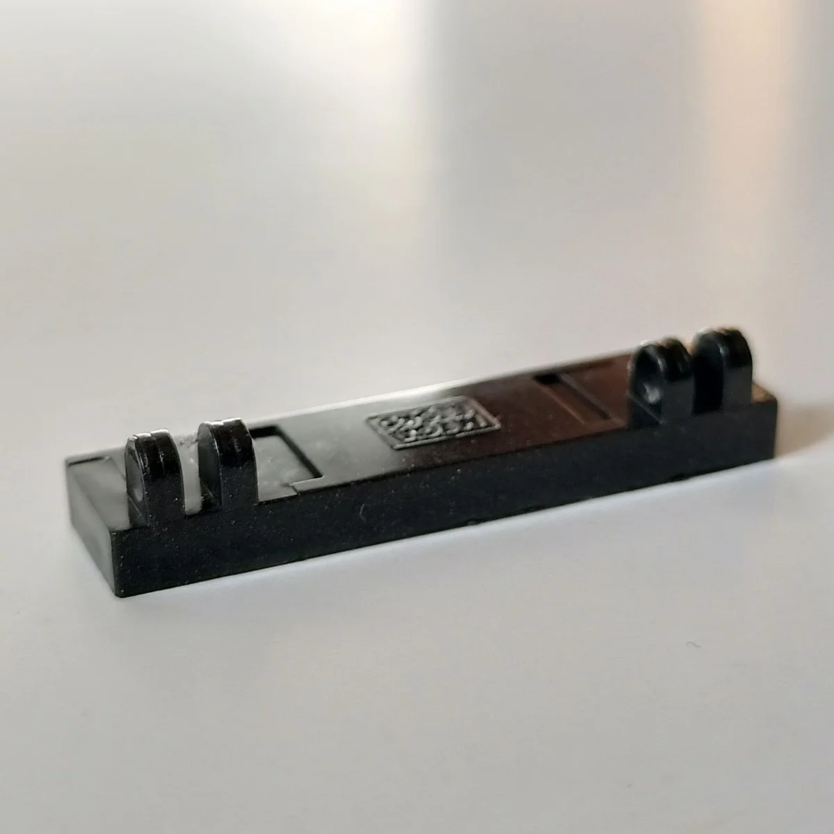 Hinge tile 1 x 4 base
