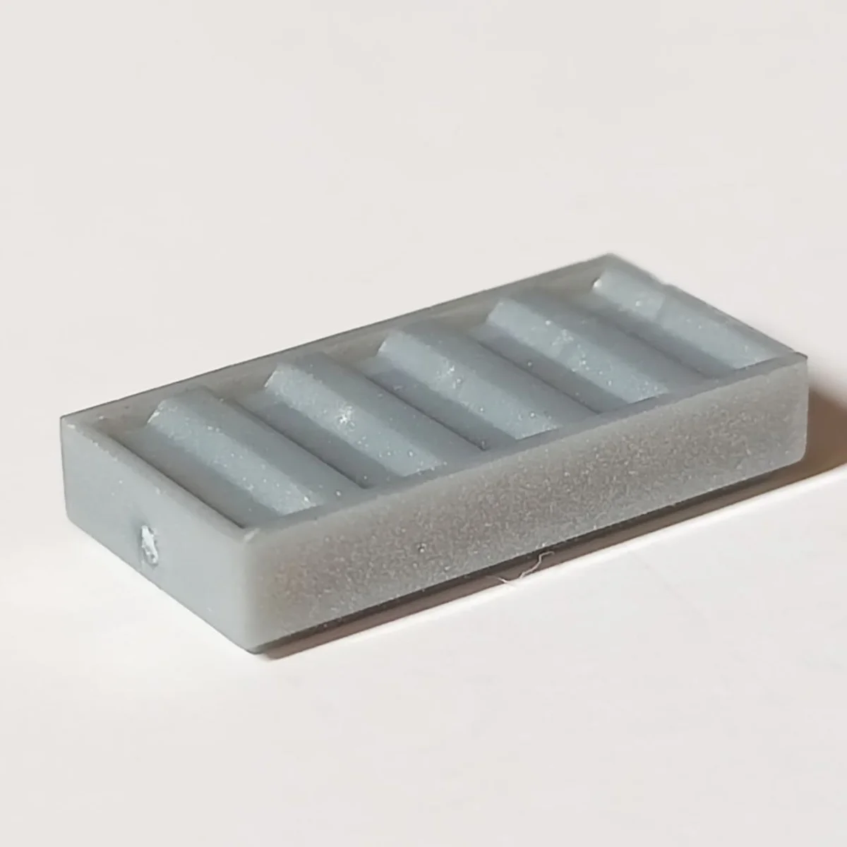 Tile Textured 1 x 2 with lateral notches in Gray, Light