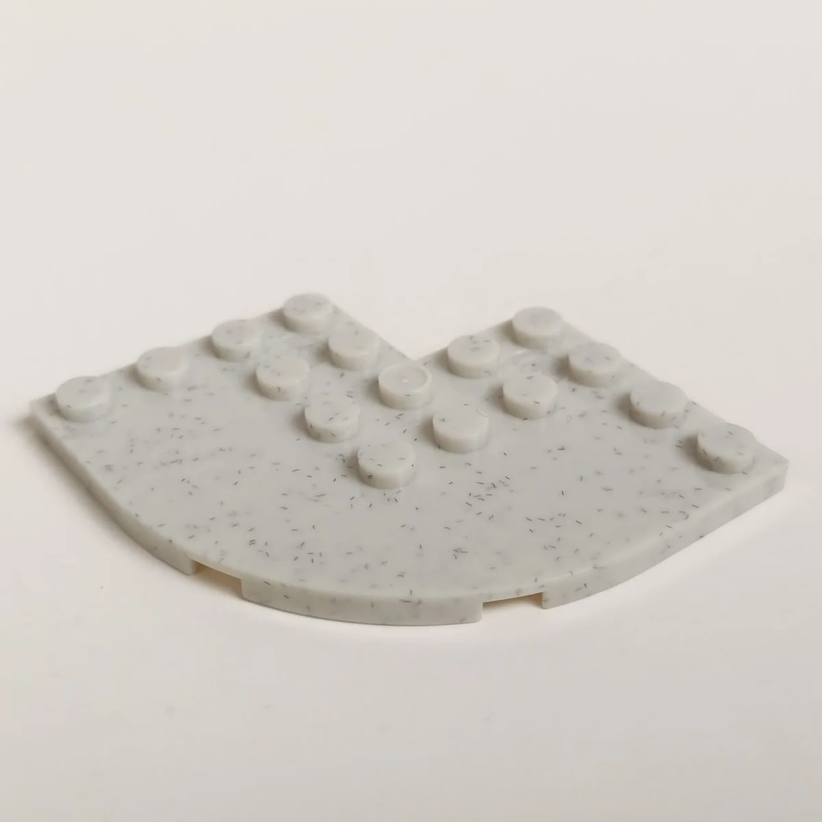 Plate 6 x 6 corner round with missing studs