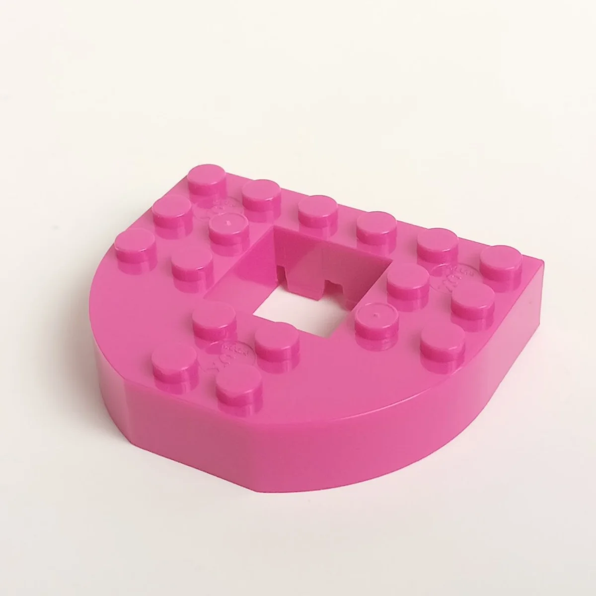 6 x 5 brick with two rounded corners (elevator base) in Pink, Barbie