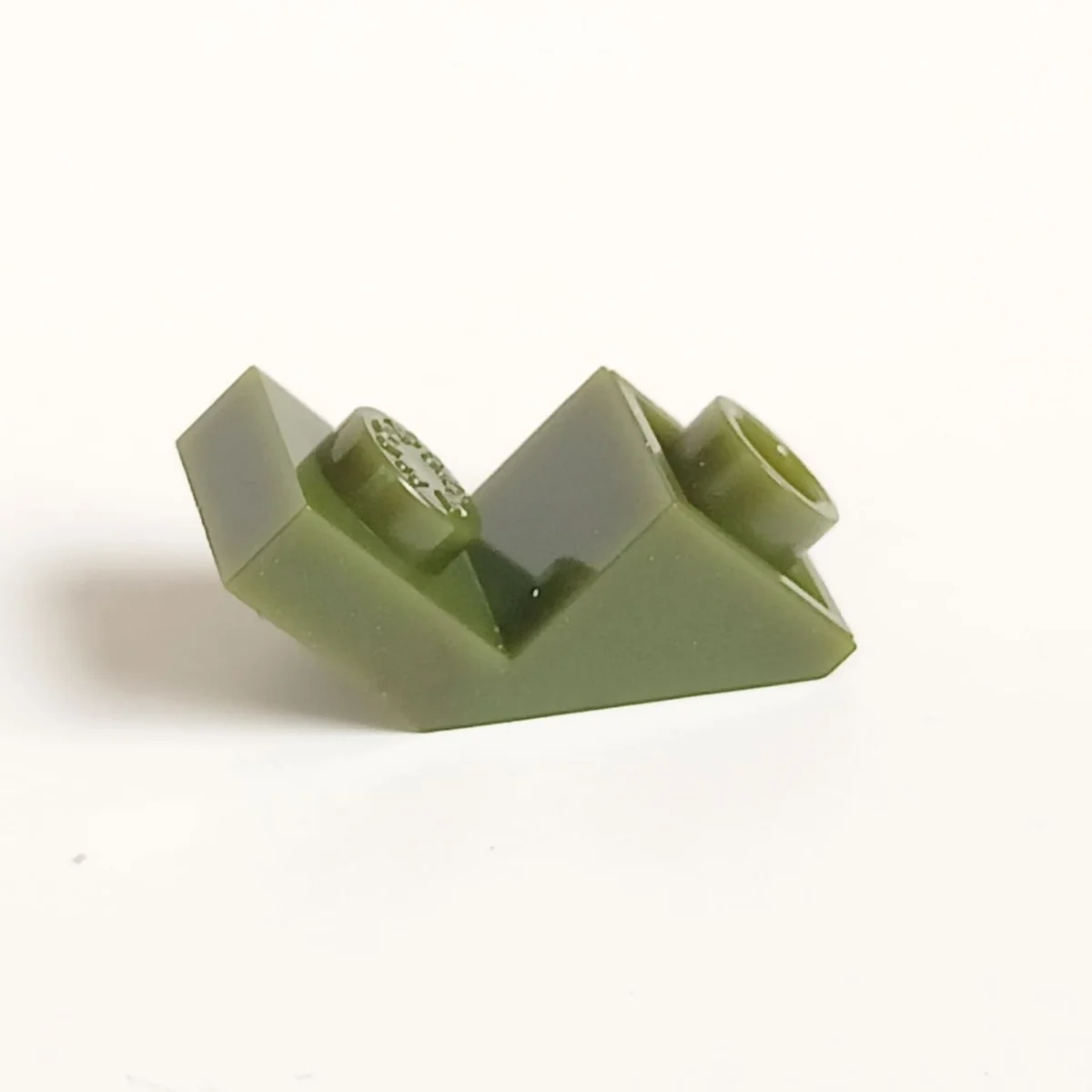 Slope brick 45 1 x 2 inverse in Green, Medium (Camo)