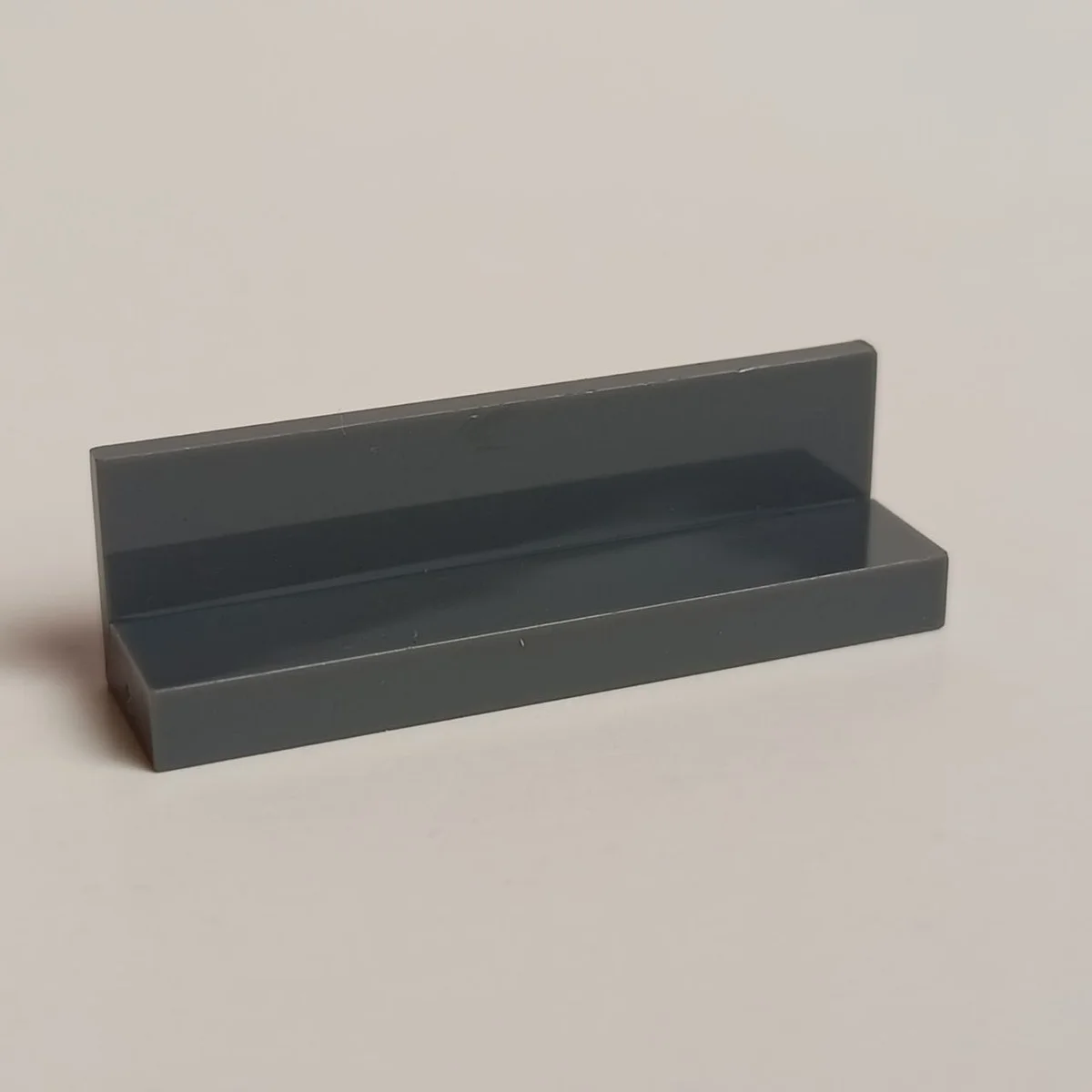 Panel 1 x 1 x 4 in Gray, Dark (Flake)