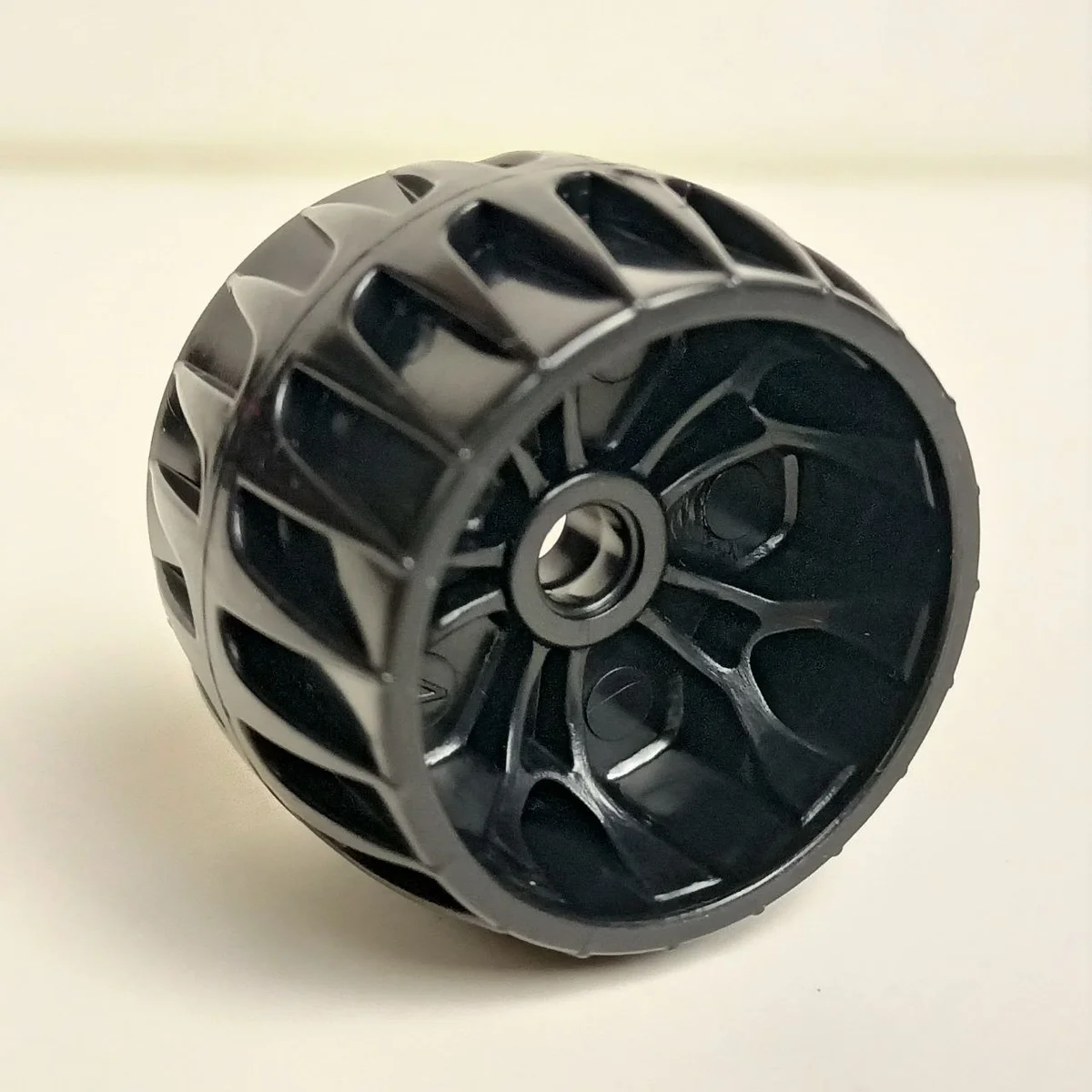 Wheel, Large: heavy tread with deep-set rim in Black