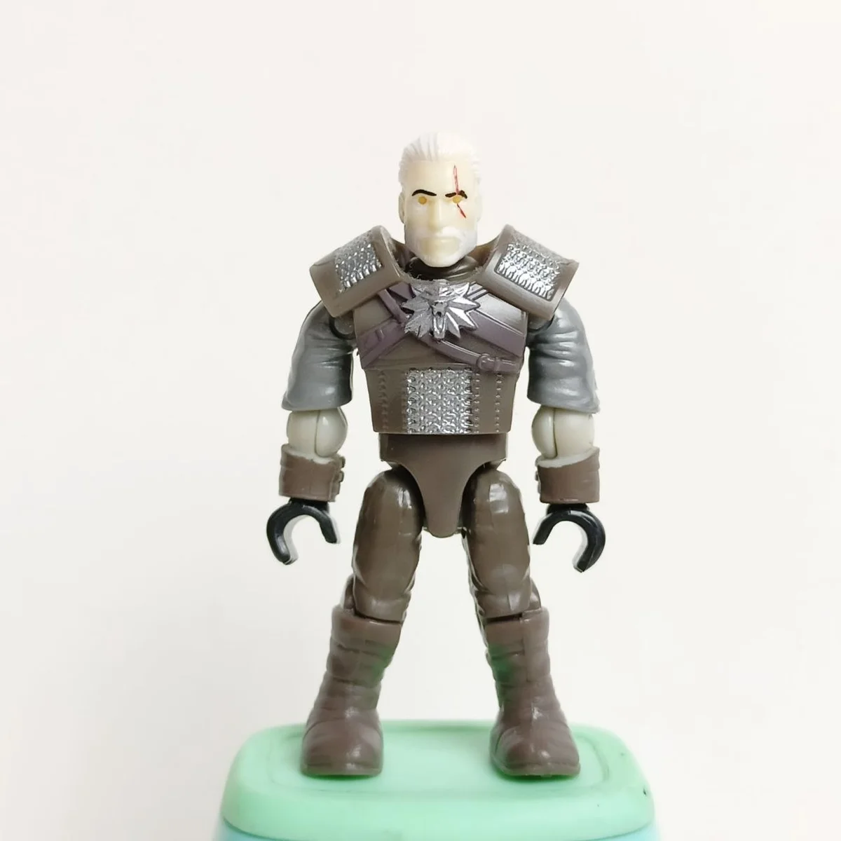 Geralt of Rivia (Witcher III armor)