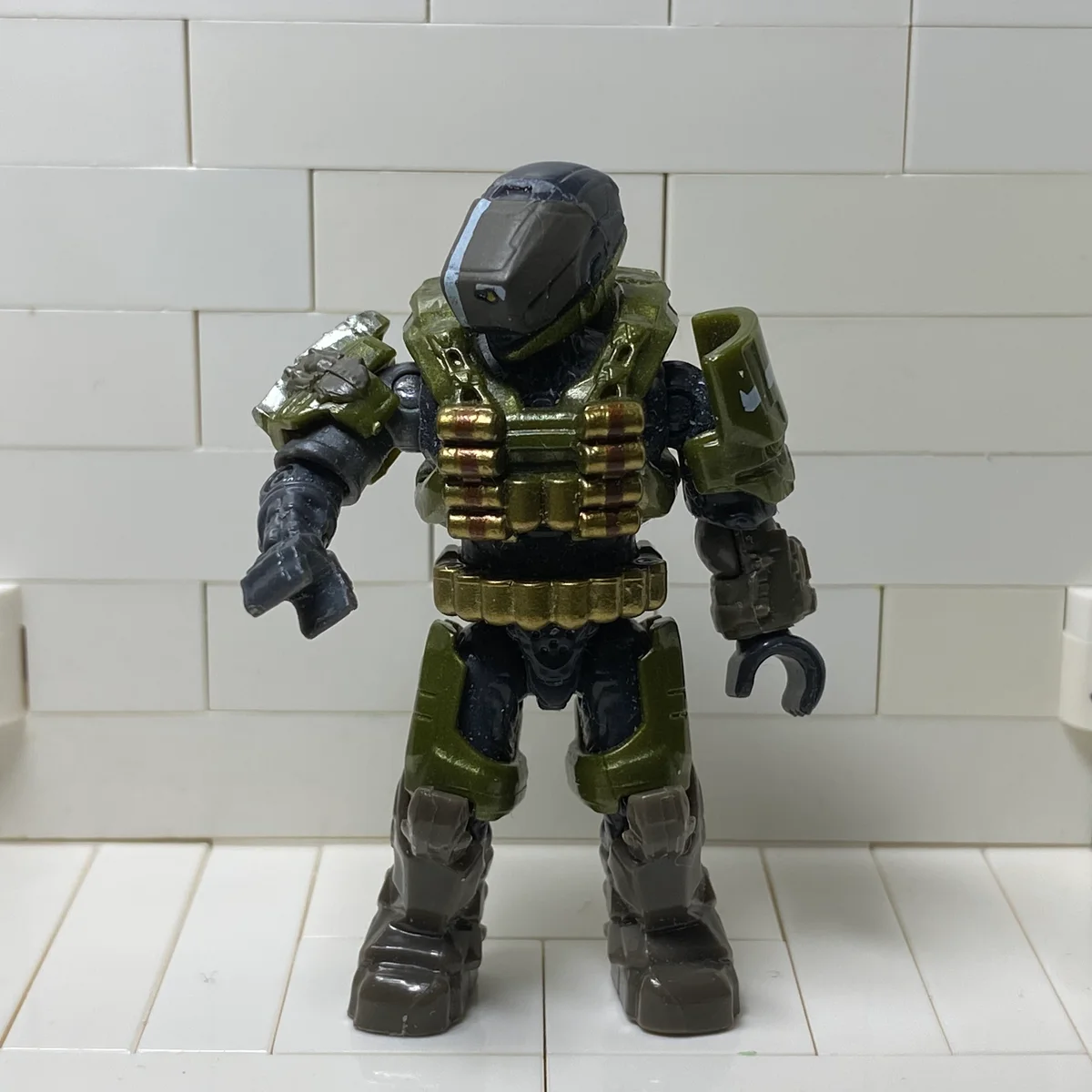 Figure, Halo: Series 12 - Spartan Gungnir - Metallic Green / Stone Grey (Reach Armor, Bionic Arm)