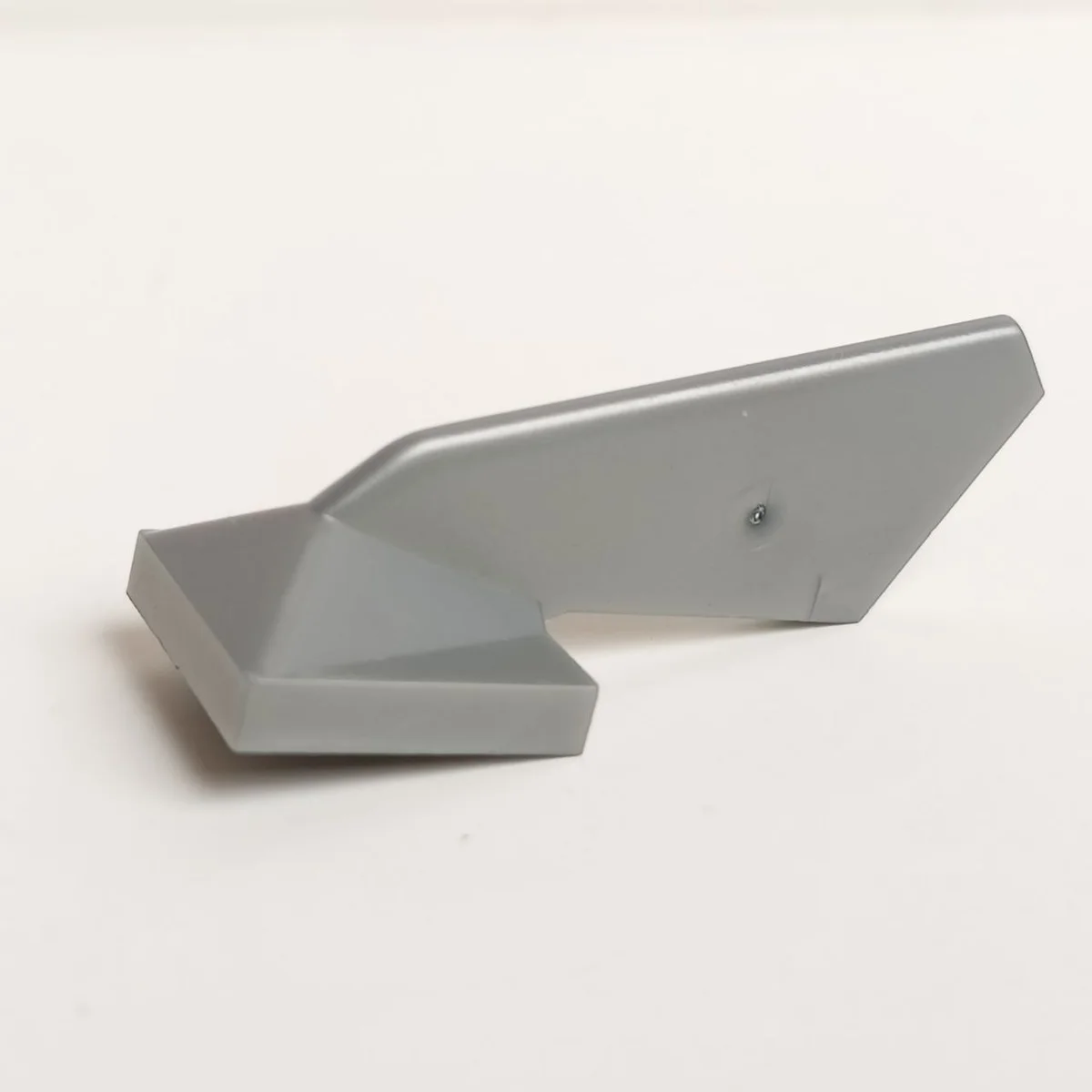 Tail 2 x 4 x 4, low profile on 2 x 2 base in Gray, Light (Metallic)