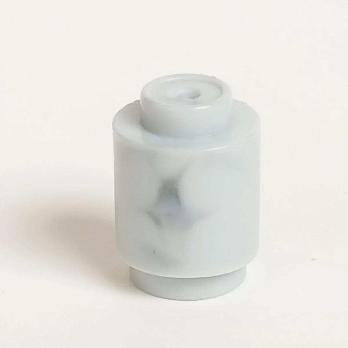 Brick Round 1 x 1 with Solid Stud in White (Camo)