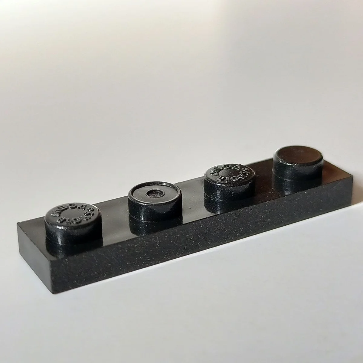Plate 1 x 4 in Metal, Gunmetal (Metallic)