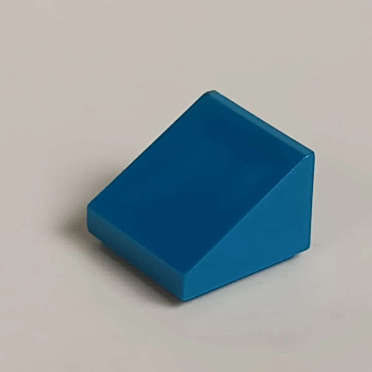 Slope 36 1 x 1 in Blue, Spanish