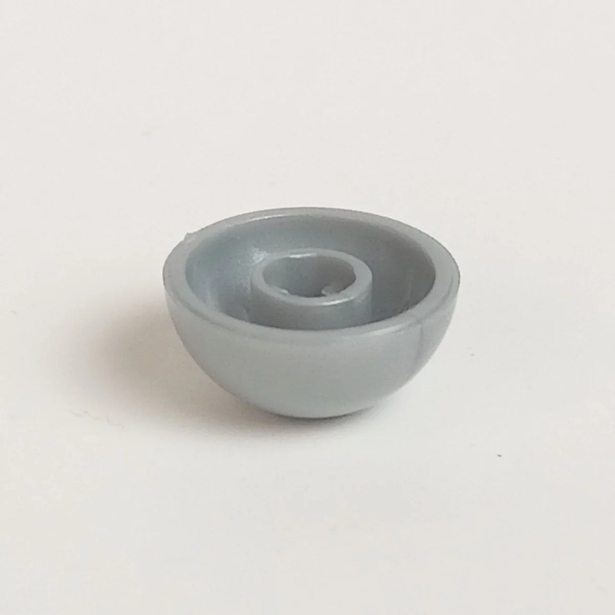 Brick 2 x 2 hemisphere, top in Gray, Steel