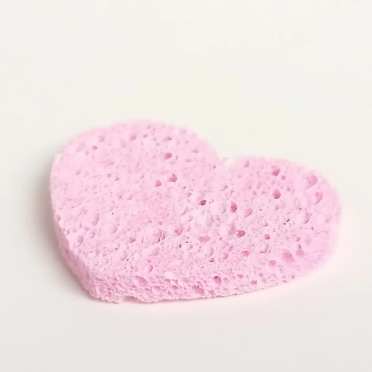 Heart shaped sponge in Pink, Rose