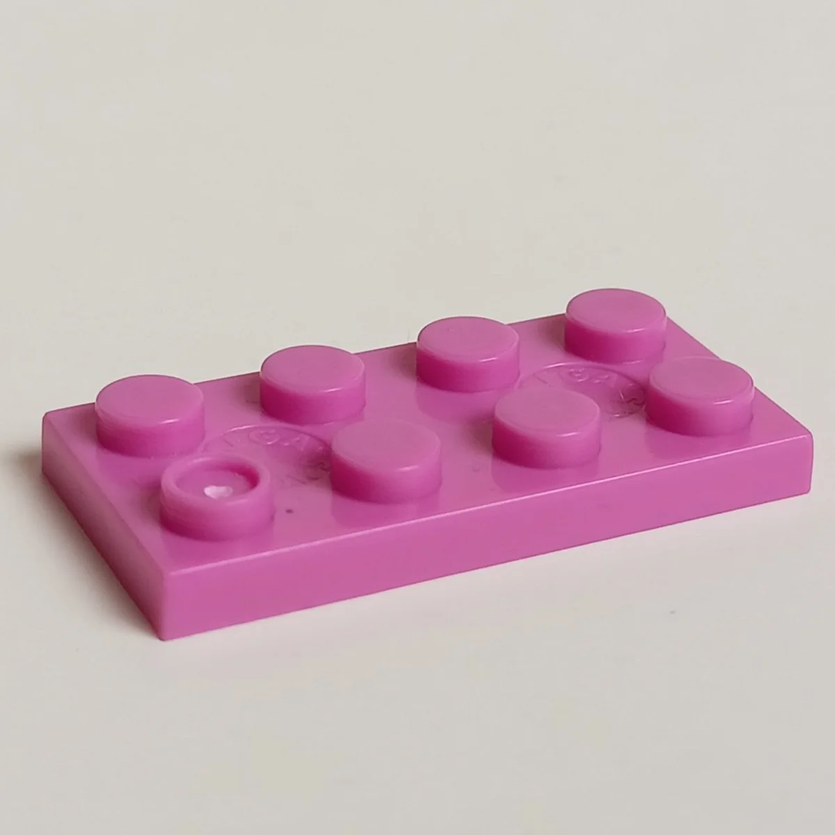 Plate 2 x 4 in Pink, Lavender