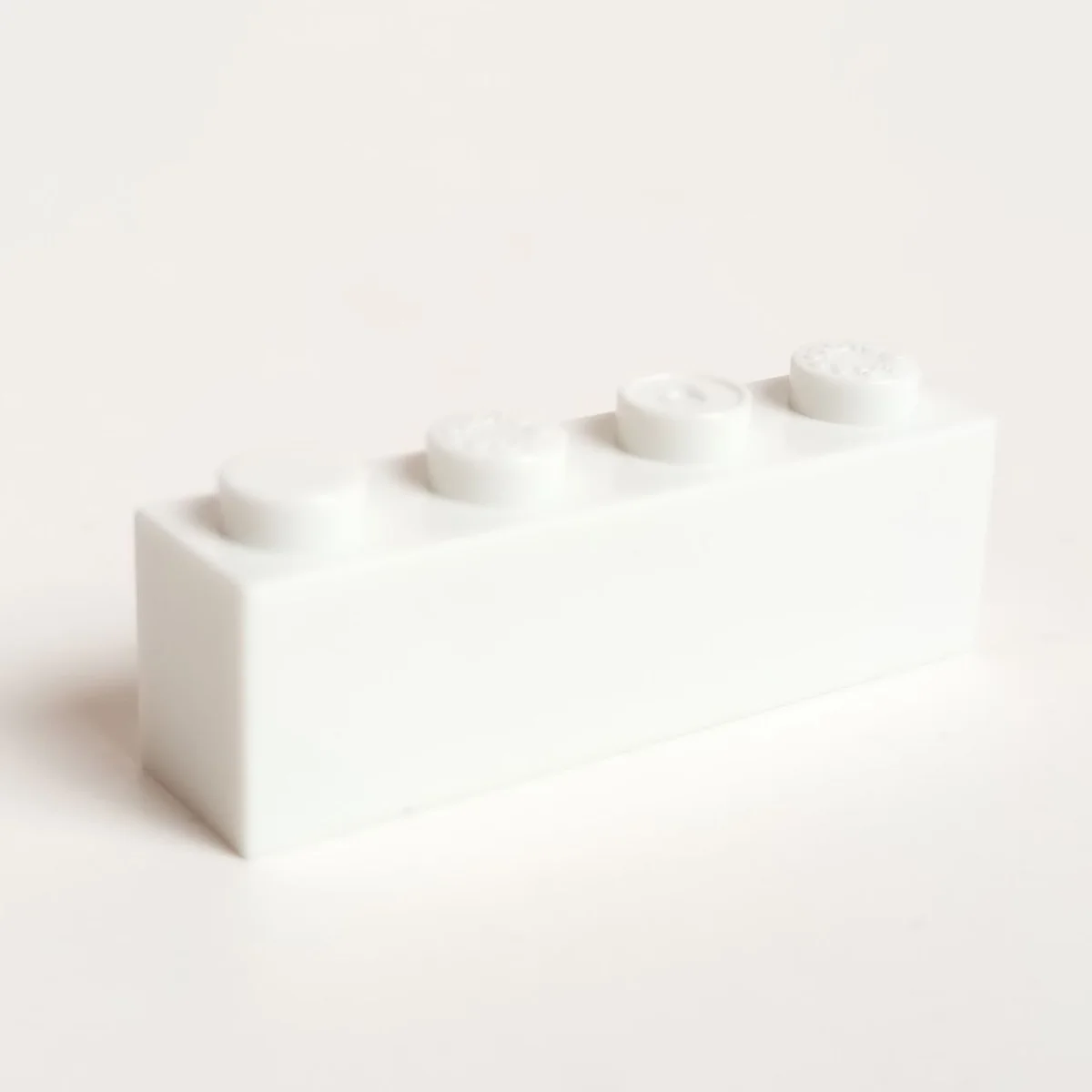 Brick 1 x 4 in White