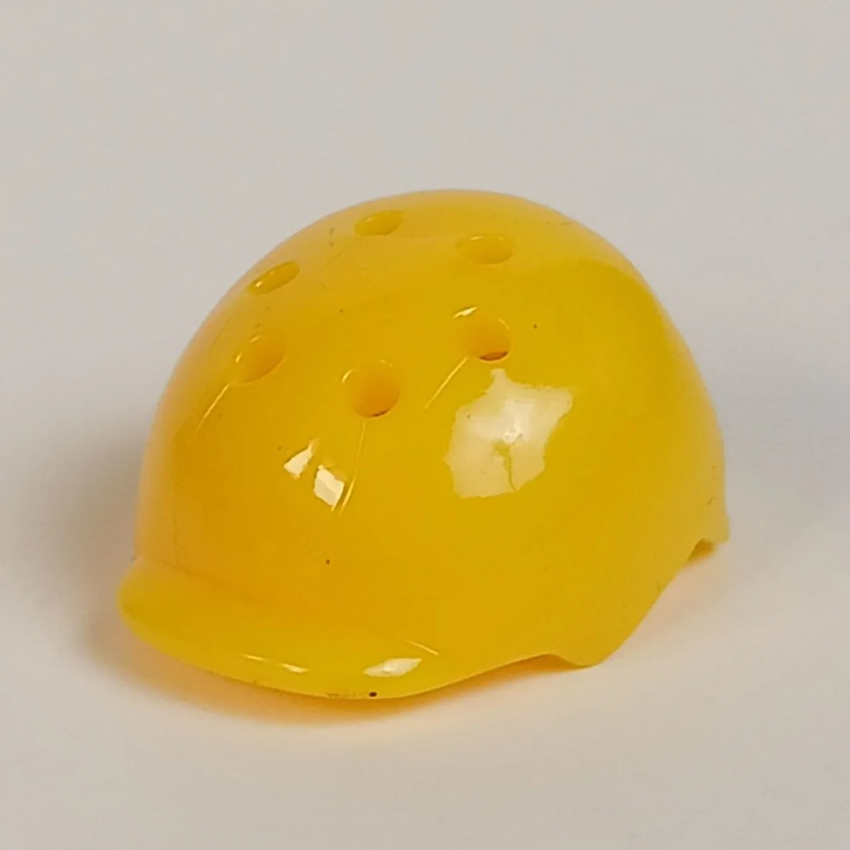 rubber bicycle helmet (for yootz figures) in Yellow, Lemon