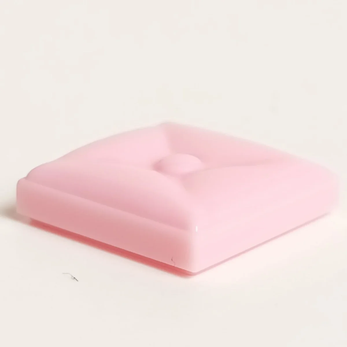 Tile 2 x 2 cushioned mat in Pink, Pale