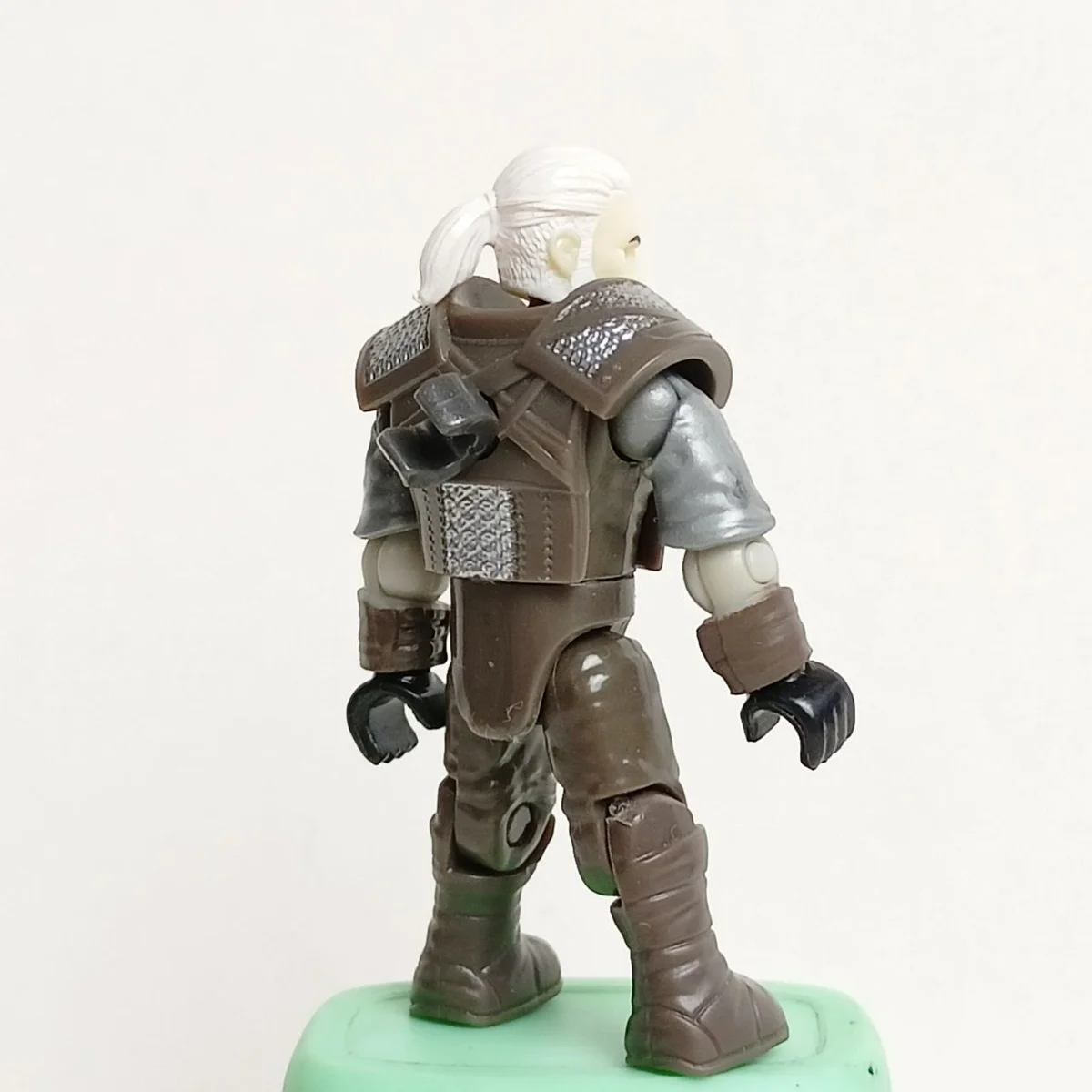 Geralt of Rivia (Clip on the back)