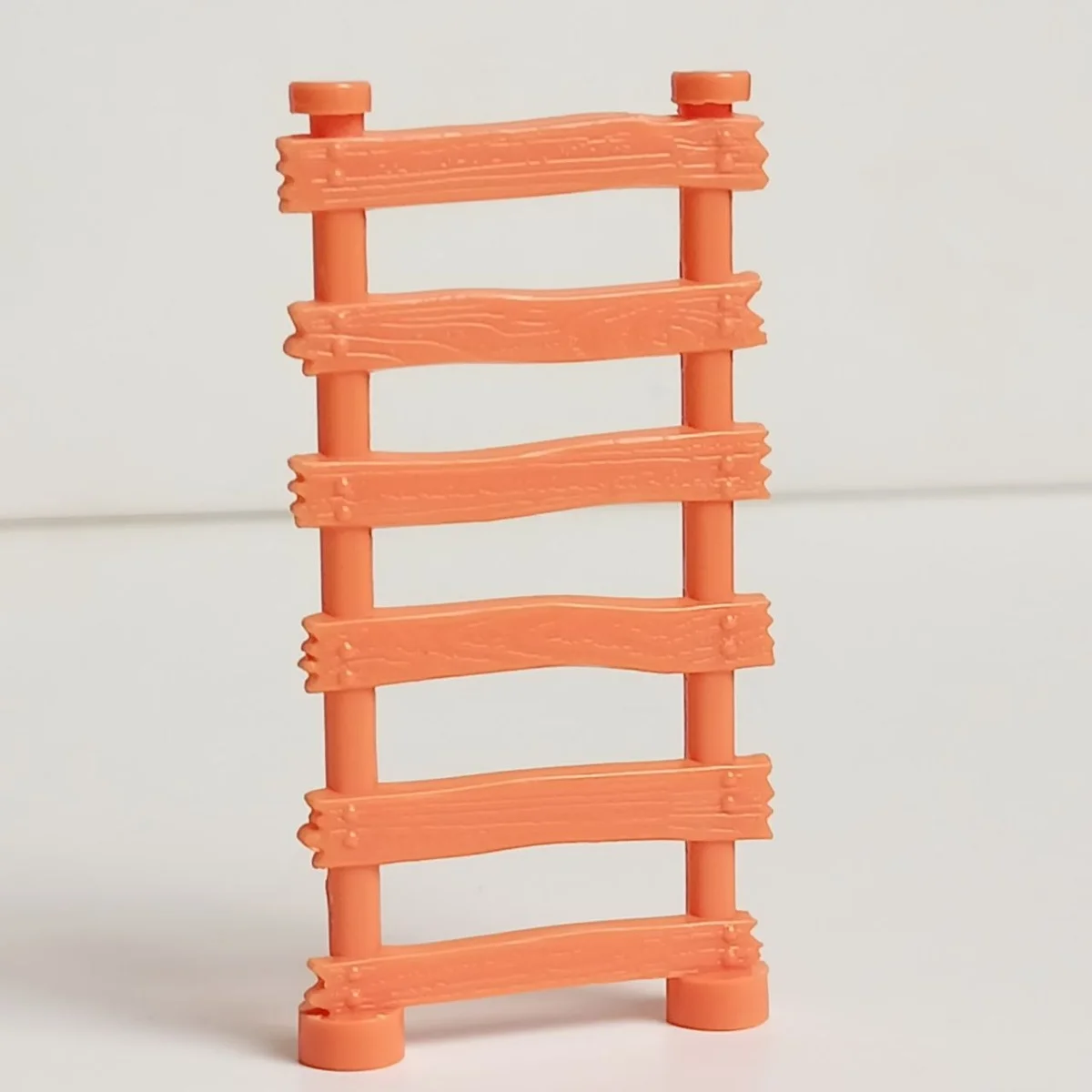Ladder 4 x 5 x 1 wood rungs in Salmon