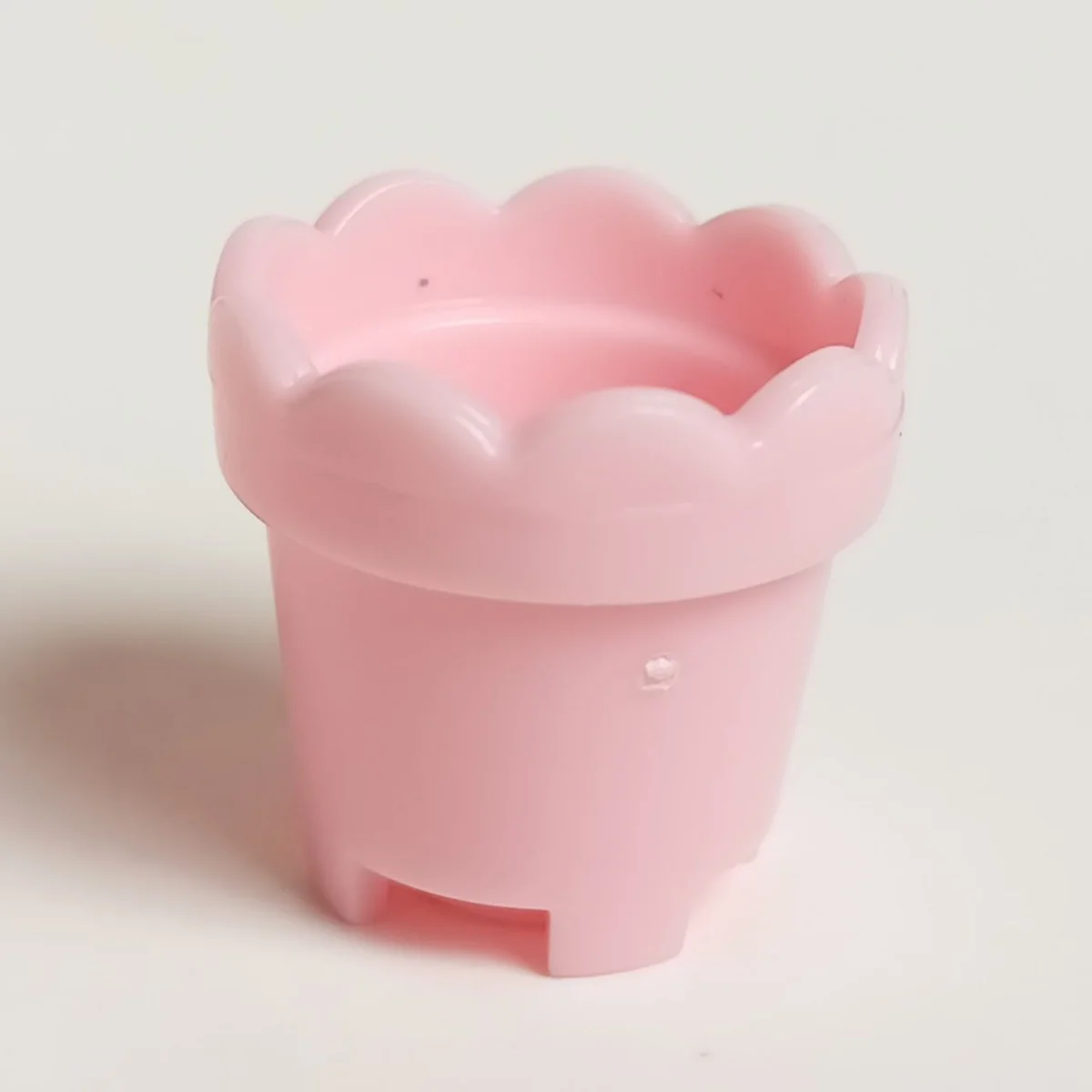Fixture: flower pot in Pink, Pale