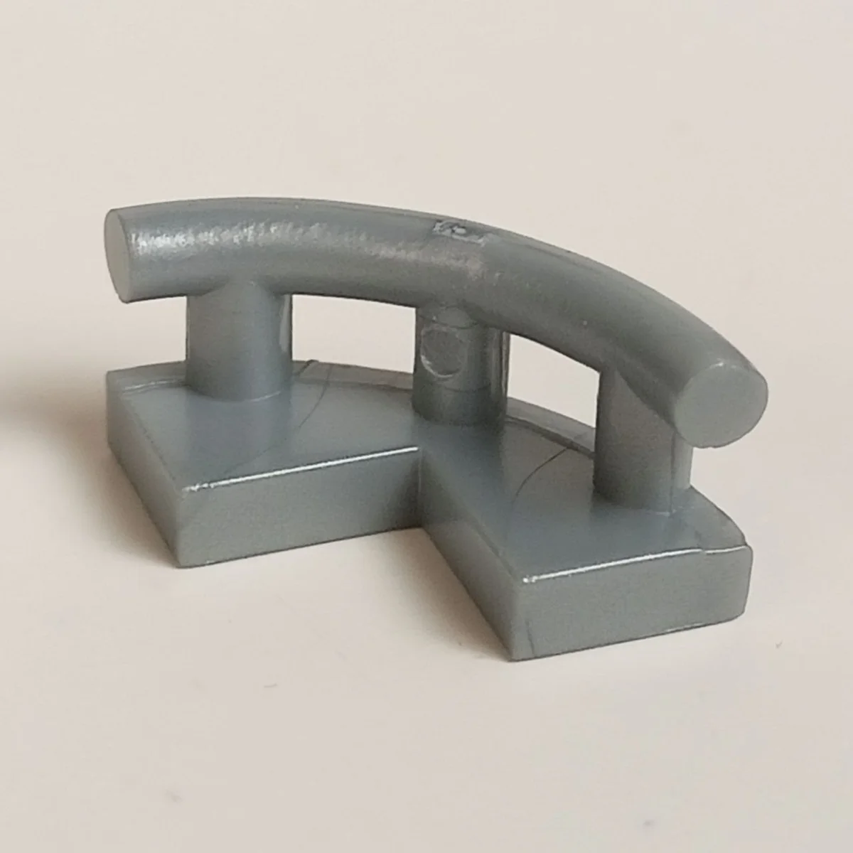 Tile 2 x 2 corner round, railing in Gray, Steel