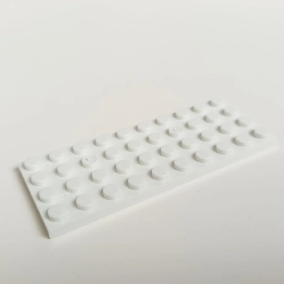 Plate 4 x 10 in White
