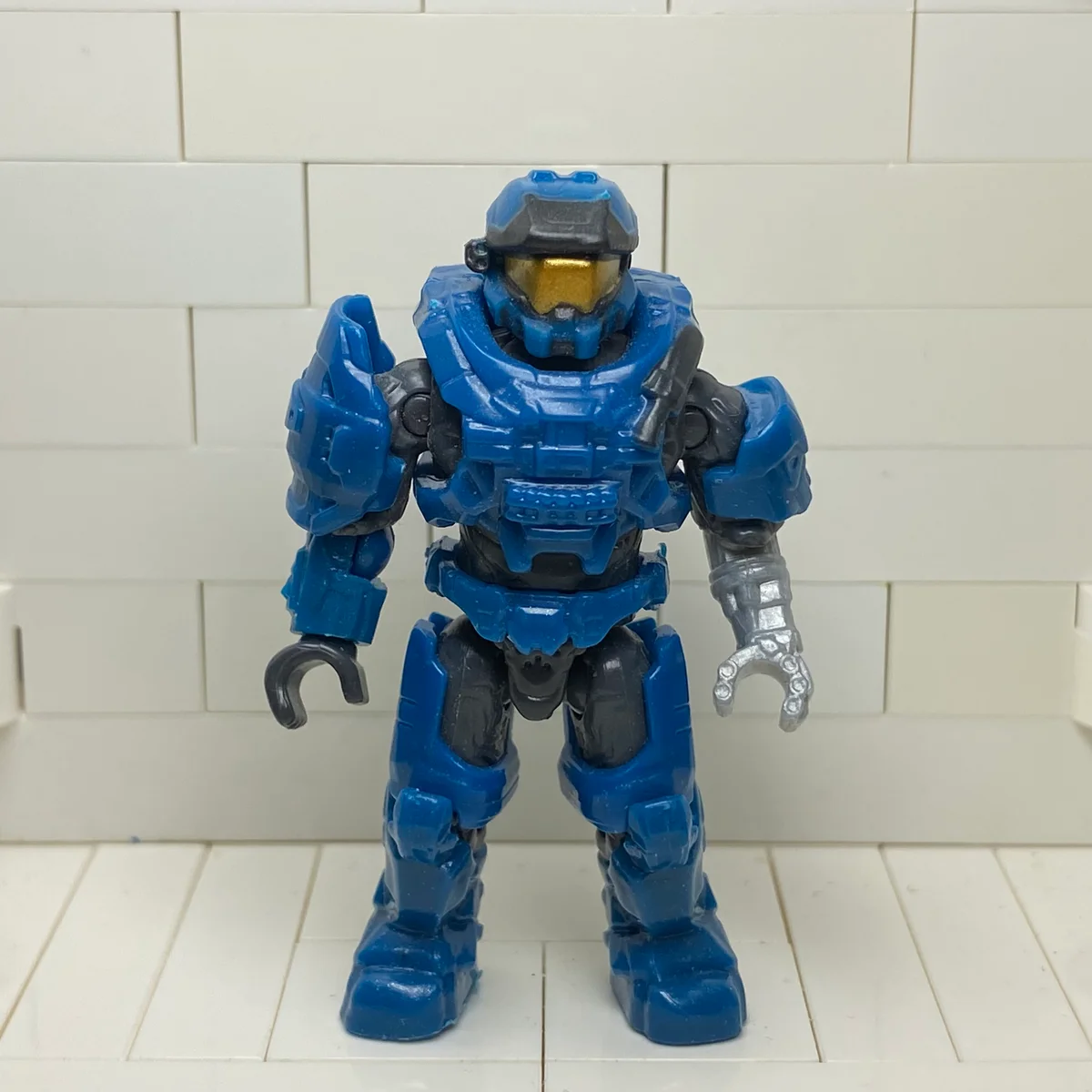 Figure, Halo: Spartan w/ Robotic Arm - Cobalt Blue (Infinite)
