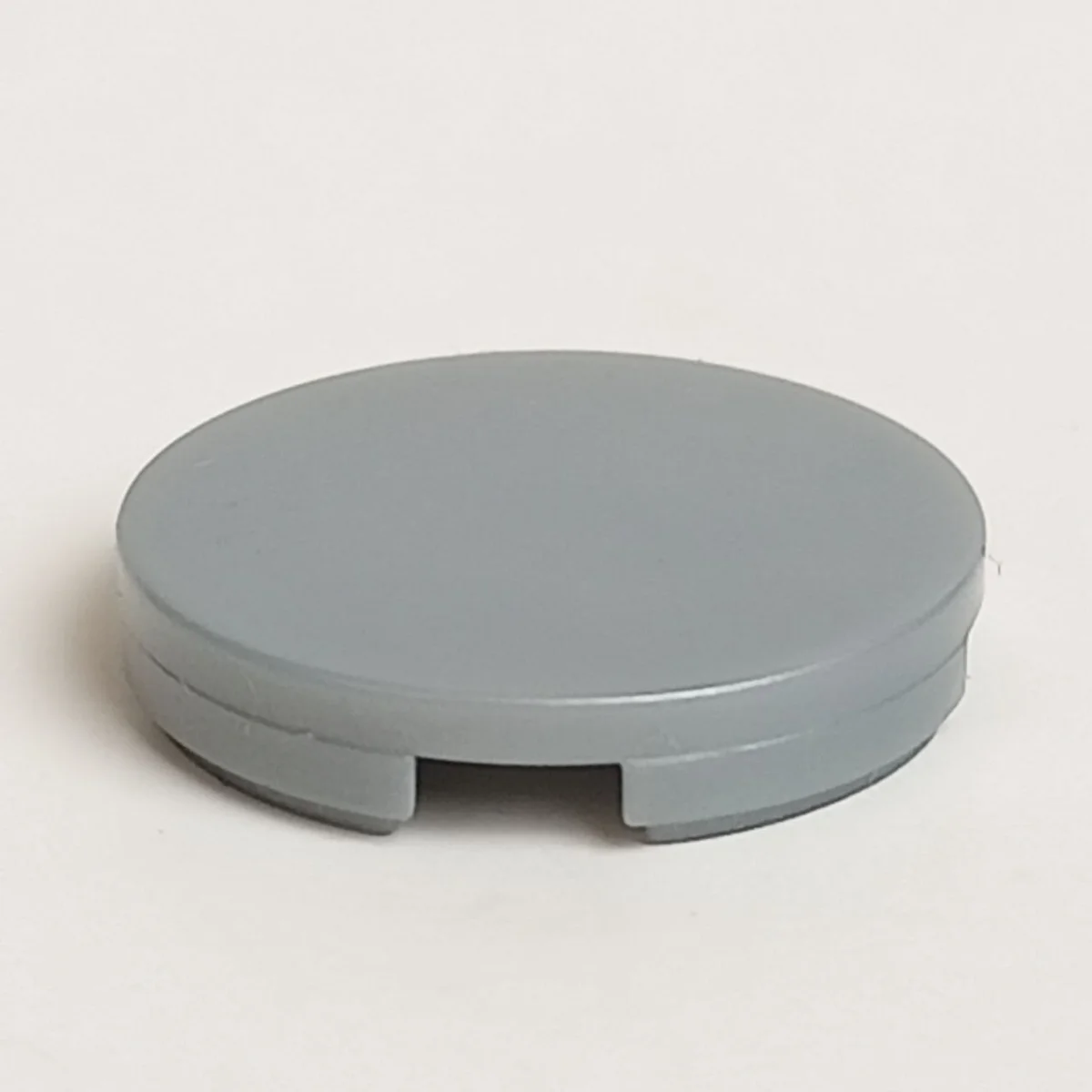 Tile 2 x 2 Round w/ Bottom Center Stud Connection