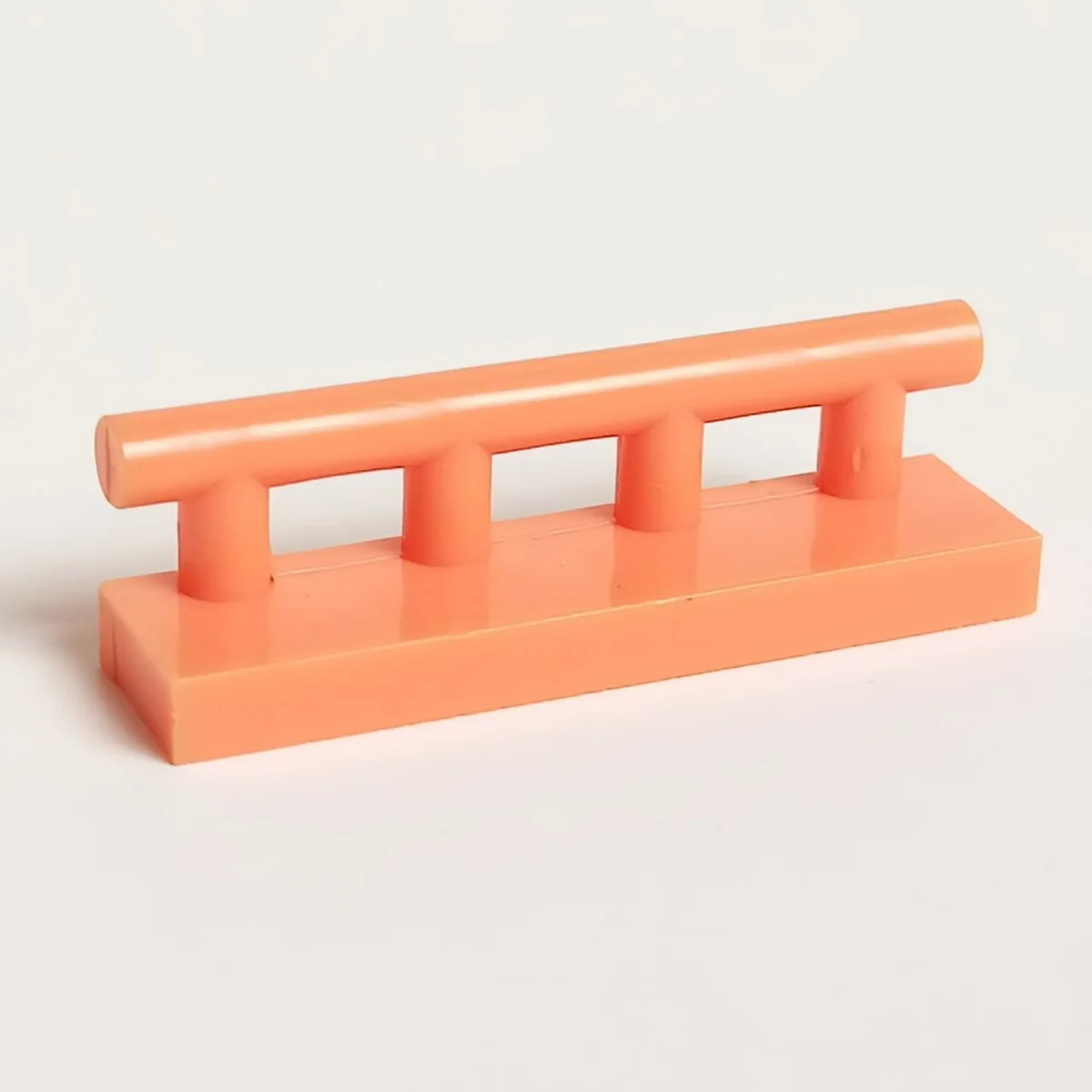 Tile 1 x 4 railing in Salmon