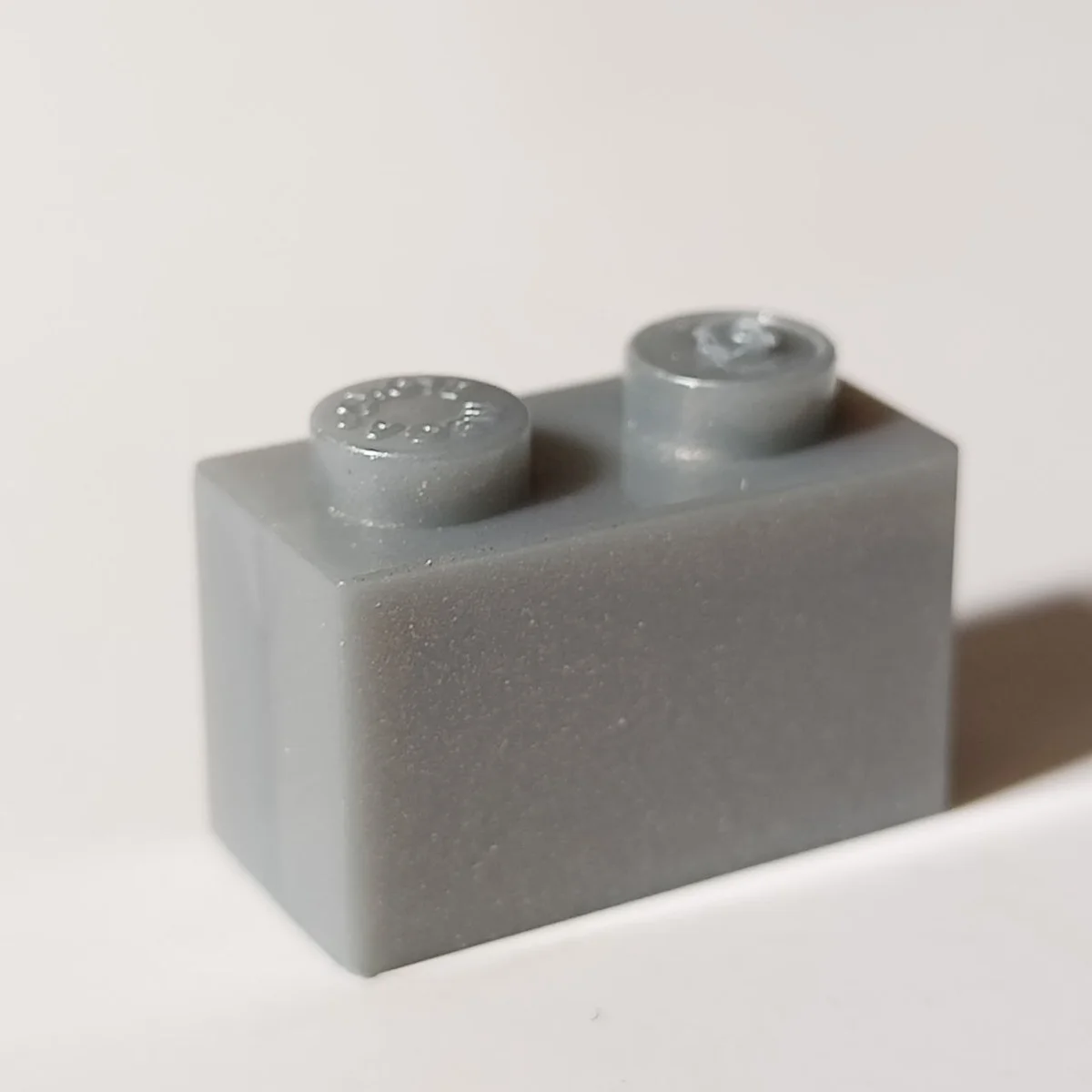Brick 1 x 2 in Gray, Light