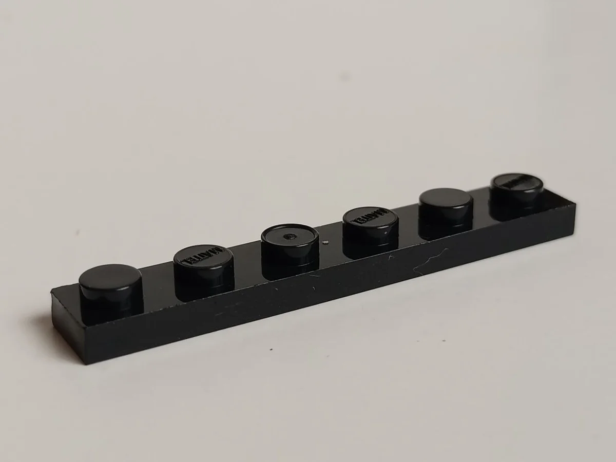 Plate 1 x 6 in Black