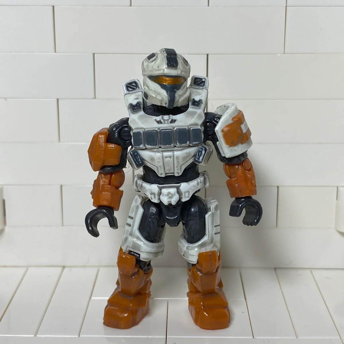 Series 13 - Spartan Trailblazer - White / Orange