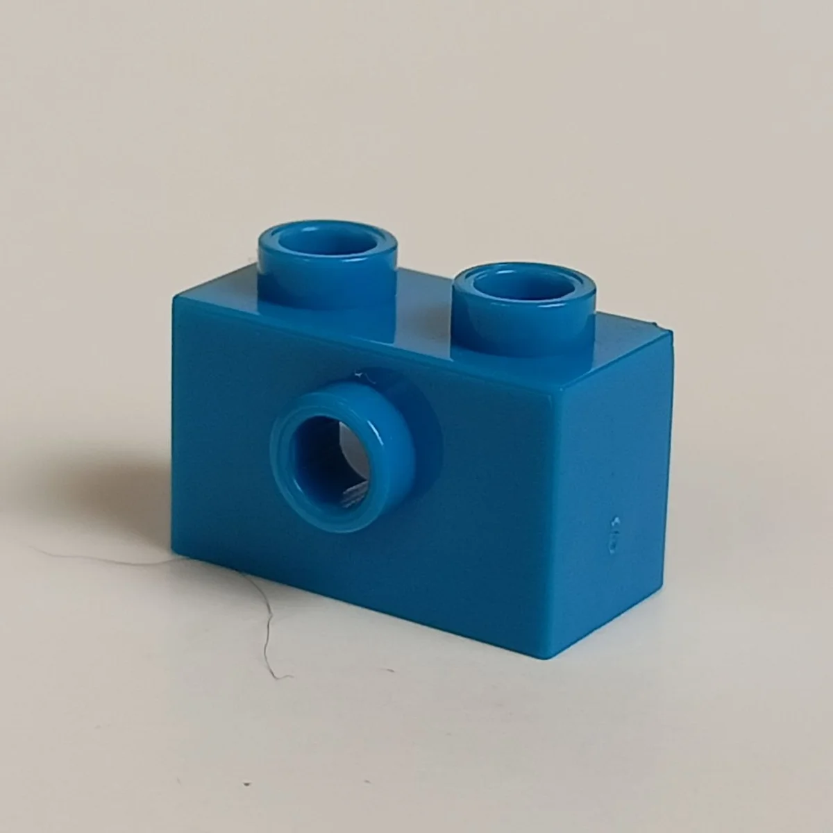 Brick Modified 1 x 2 with side stud