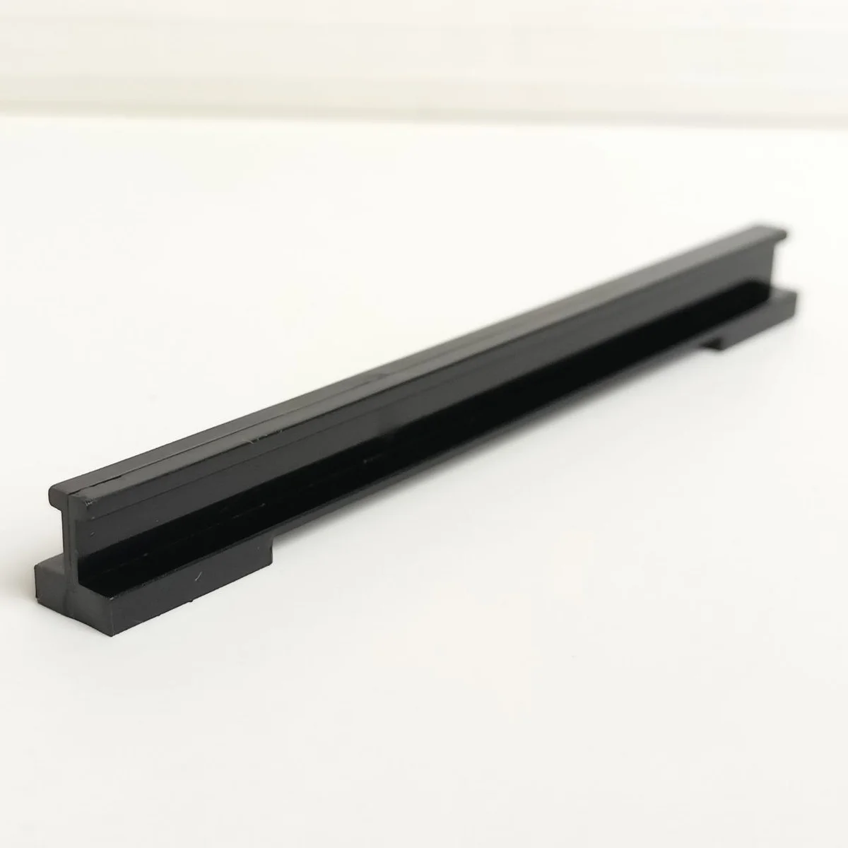 1 x 12 Rail in Black