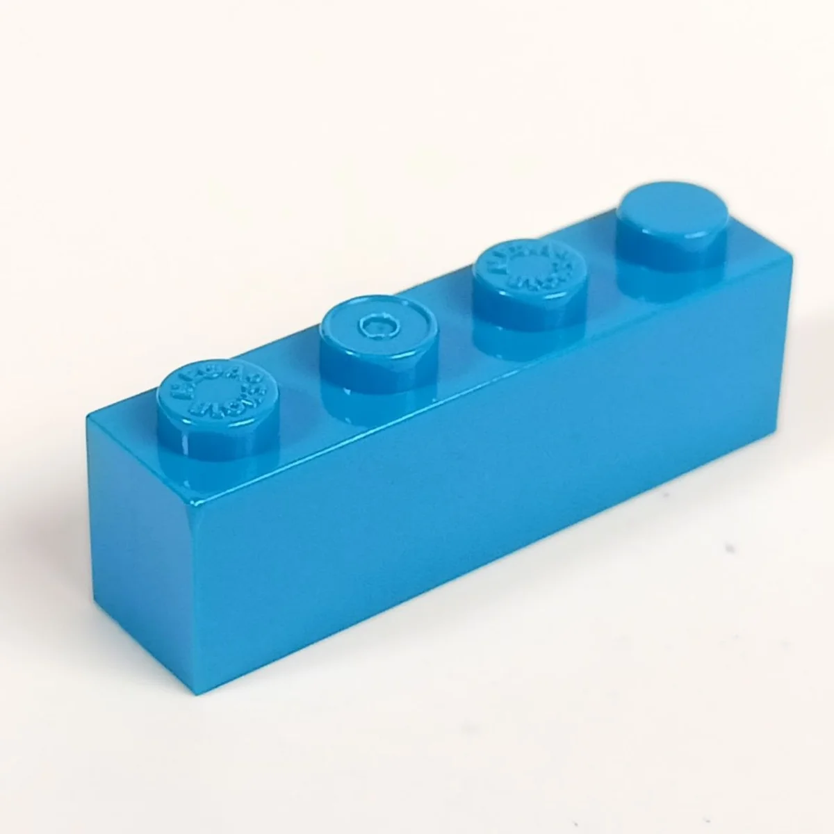 Brick 1 x 4