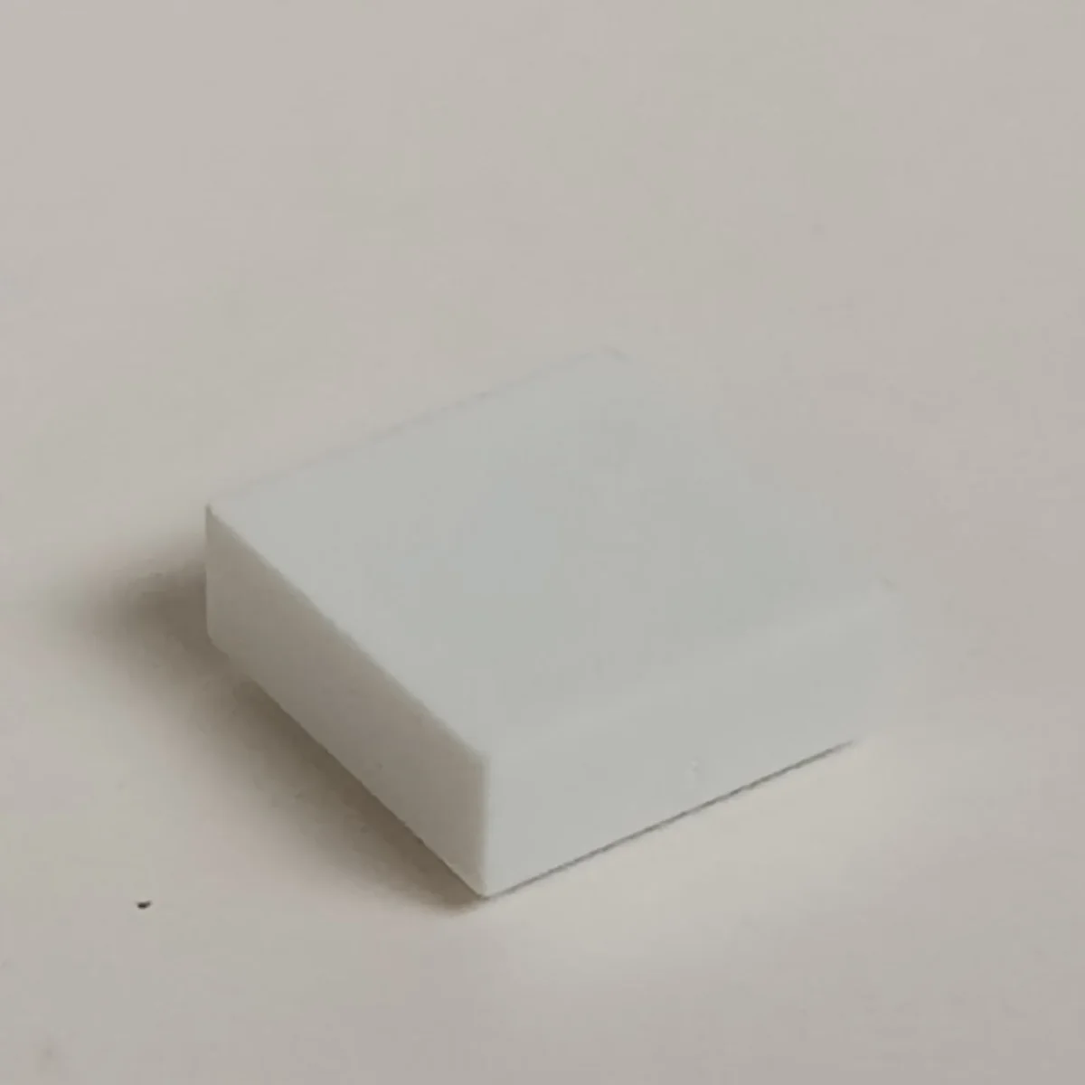 Tile 1 x 1 in White