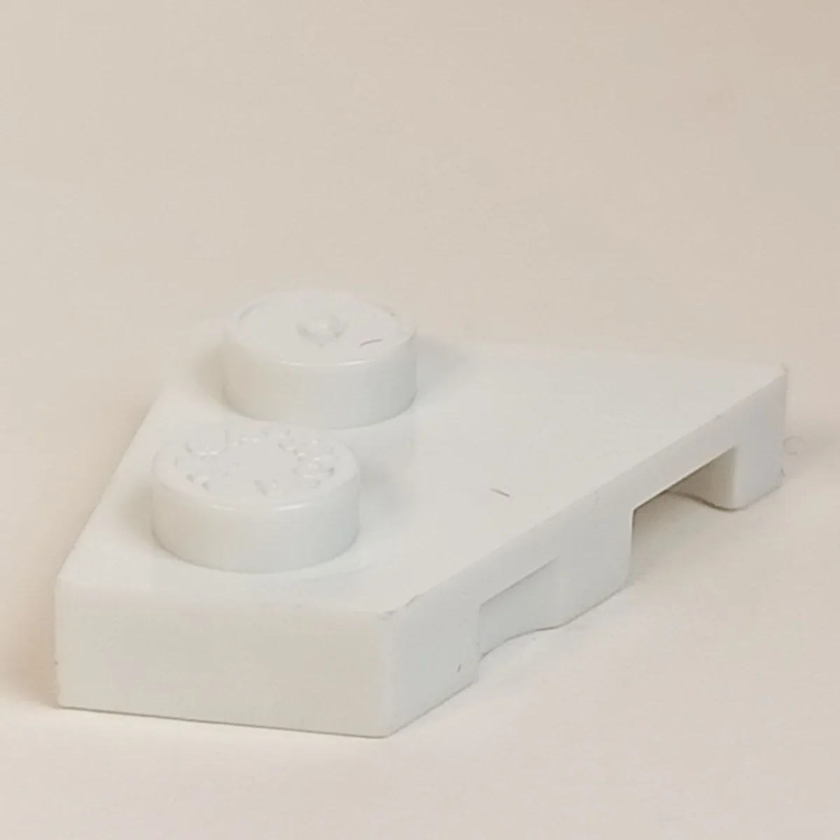 Wedge Plate 2 x 2 without left corner in White